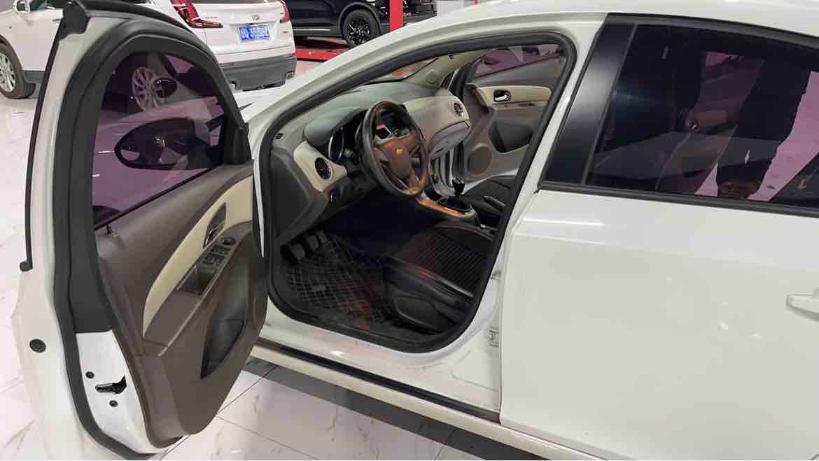 Chevrolet Cruze 2016 car image #2