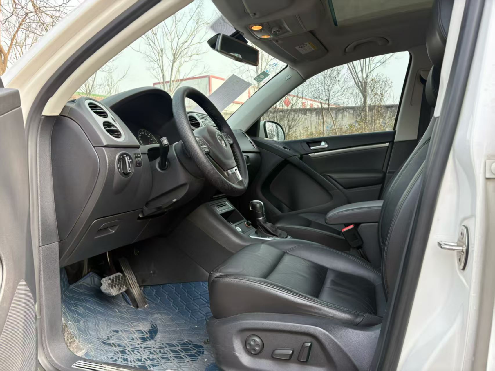 Volkswagen Tiguan 2015 #2 Volkswagen Tiguan 2015 car image #2