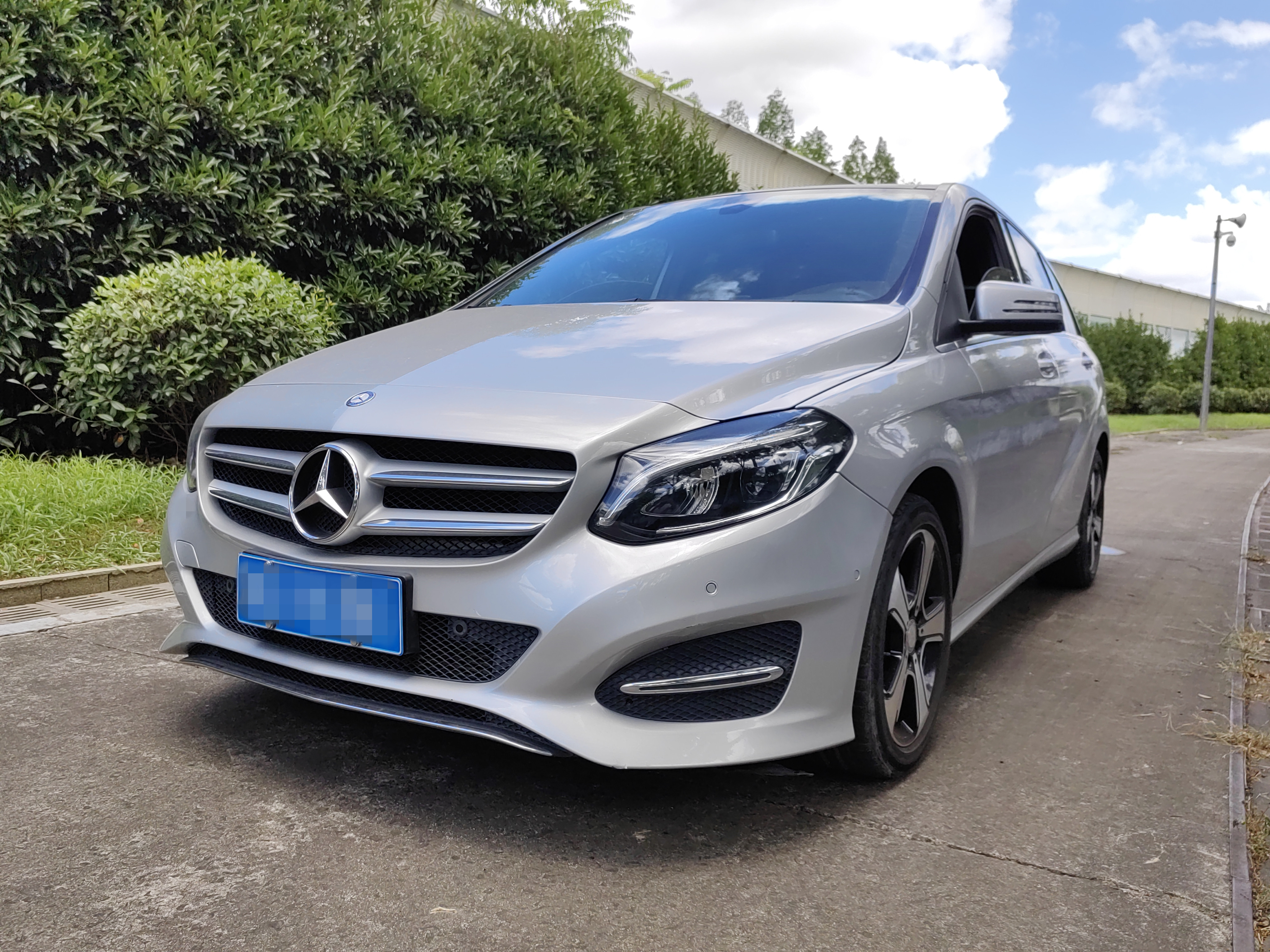 Mercedes-Benz B Class 2016 car image #2