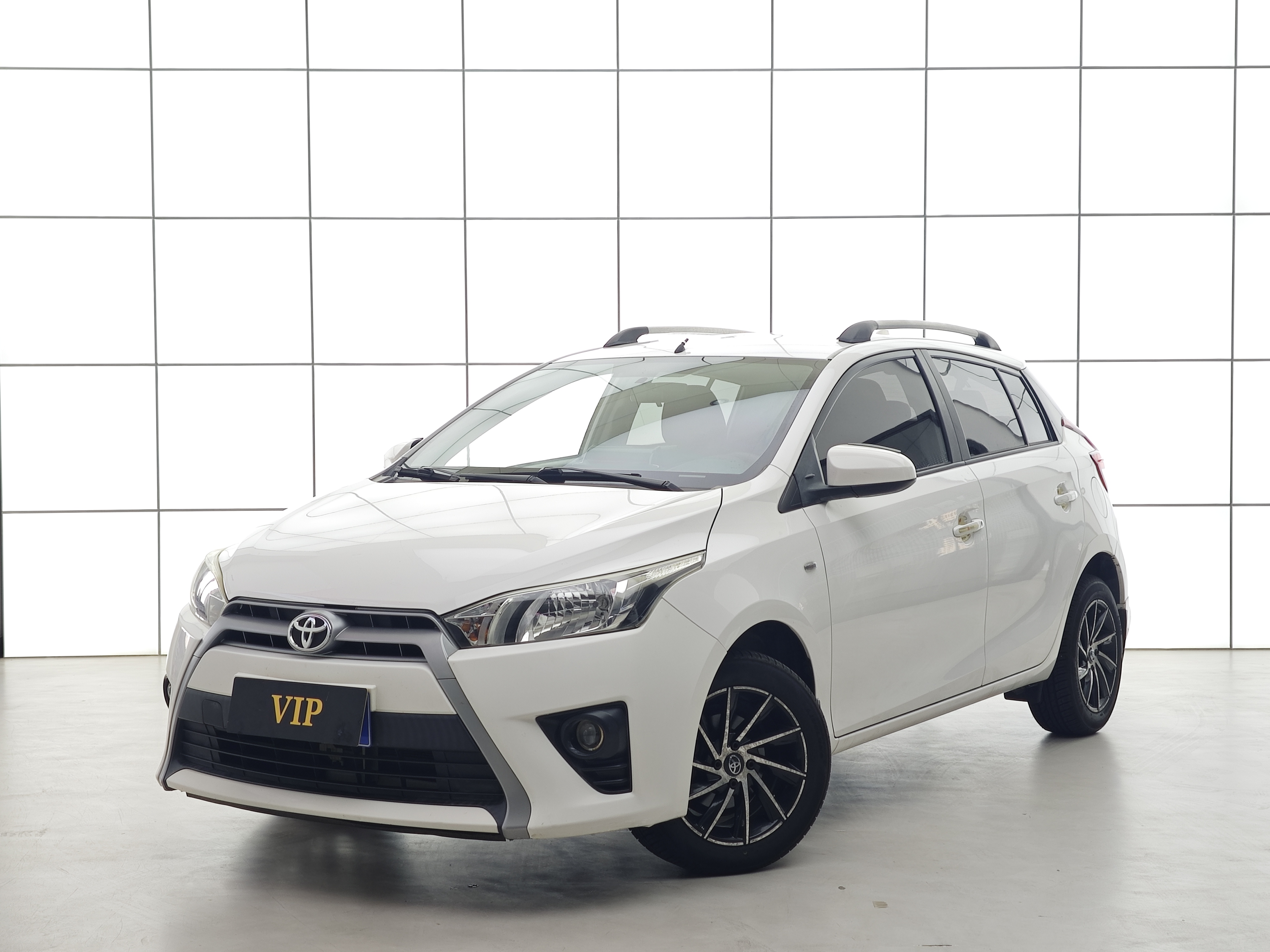 Yaris L Zhixuan 2016 #2 Yaris L Zhixuan 2016 car image #2