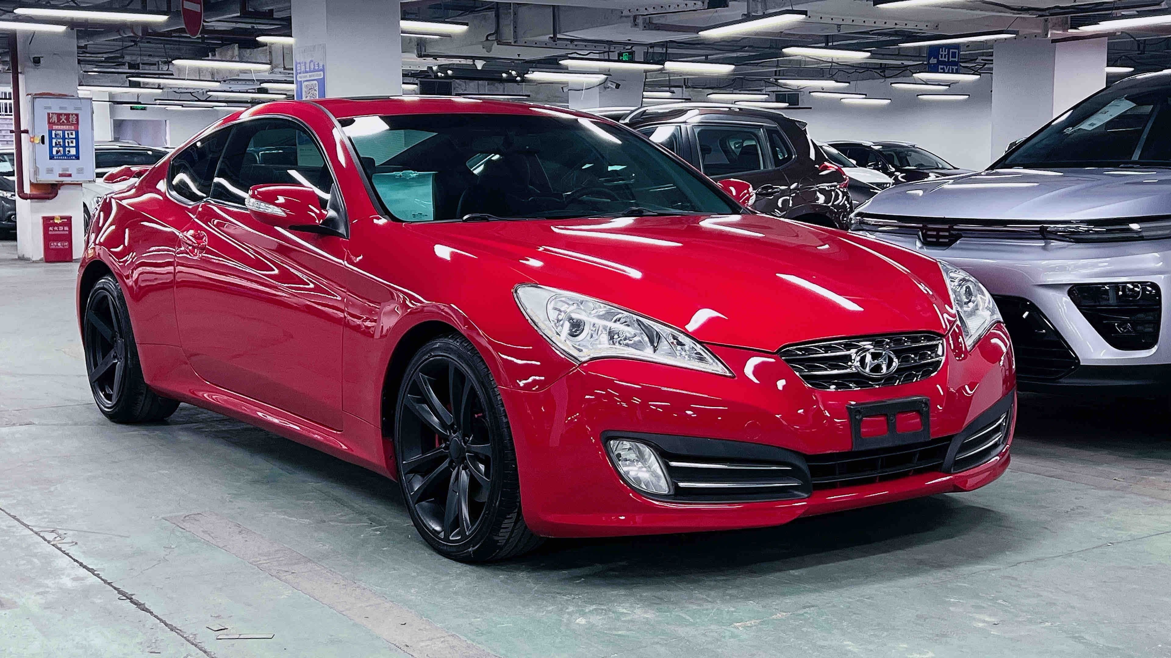 Hyundai Rohens-Coupe 2011 car image #2