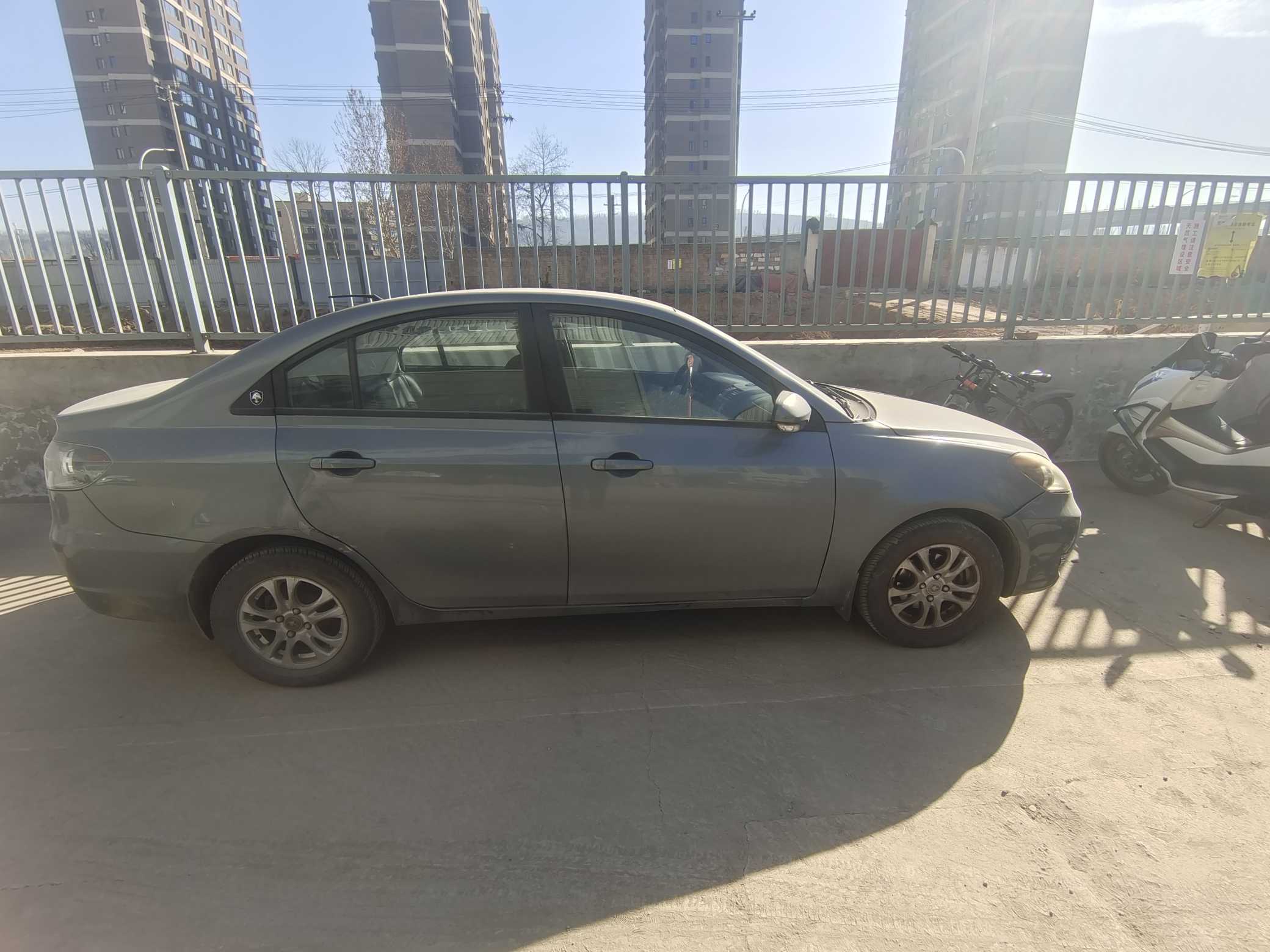 Changan Alsvin 2009 car image #2