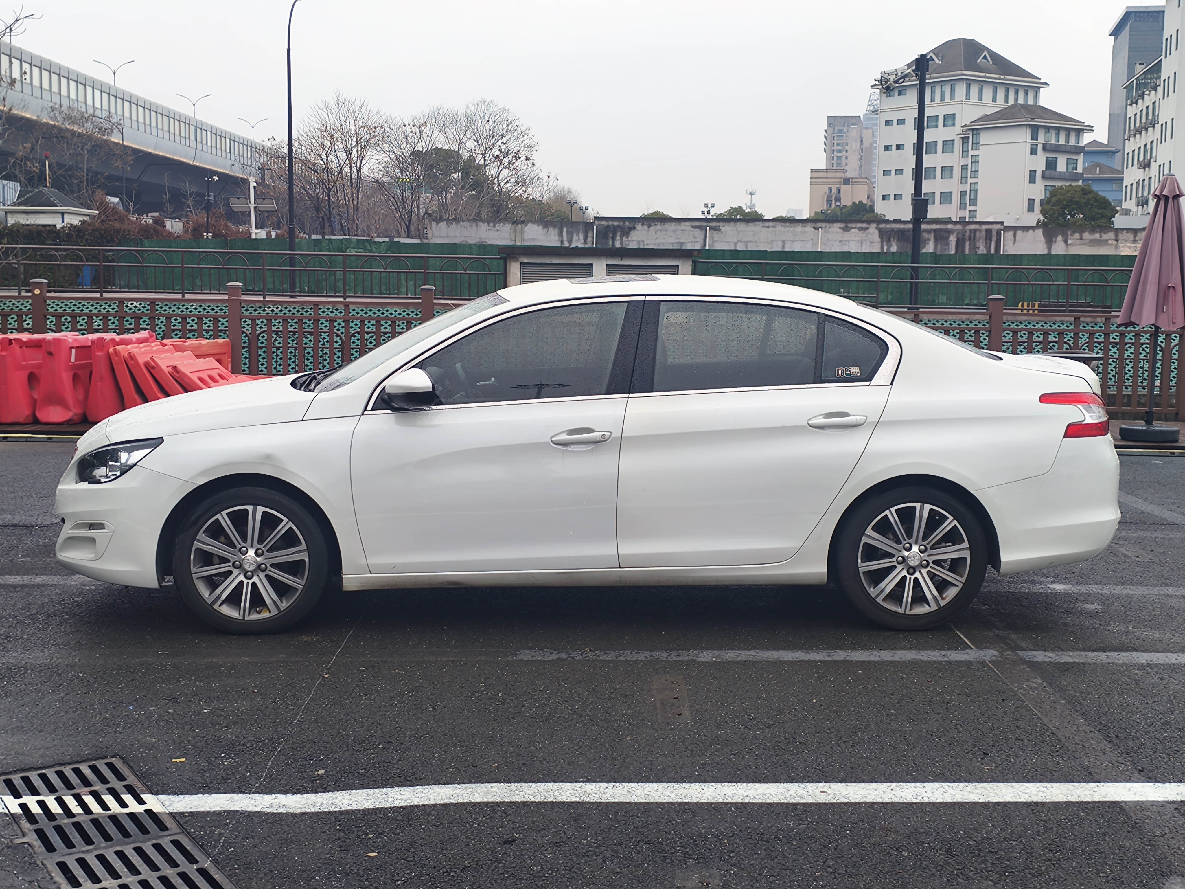 Peugeot 408 2015 #2 Peugeot 408 2015 car image #2