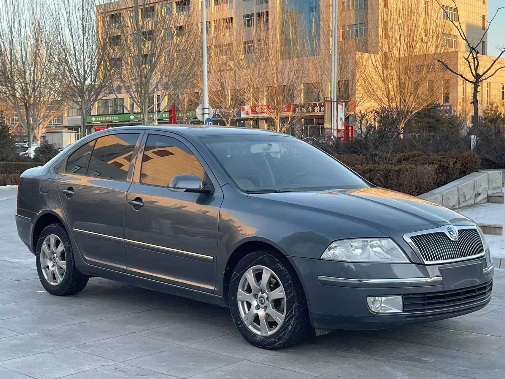Skoda Octavia 2010 #2 Skoda Octavia 2010 car image #2