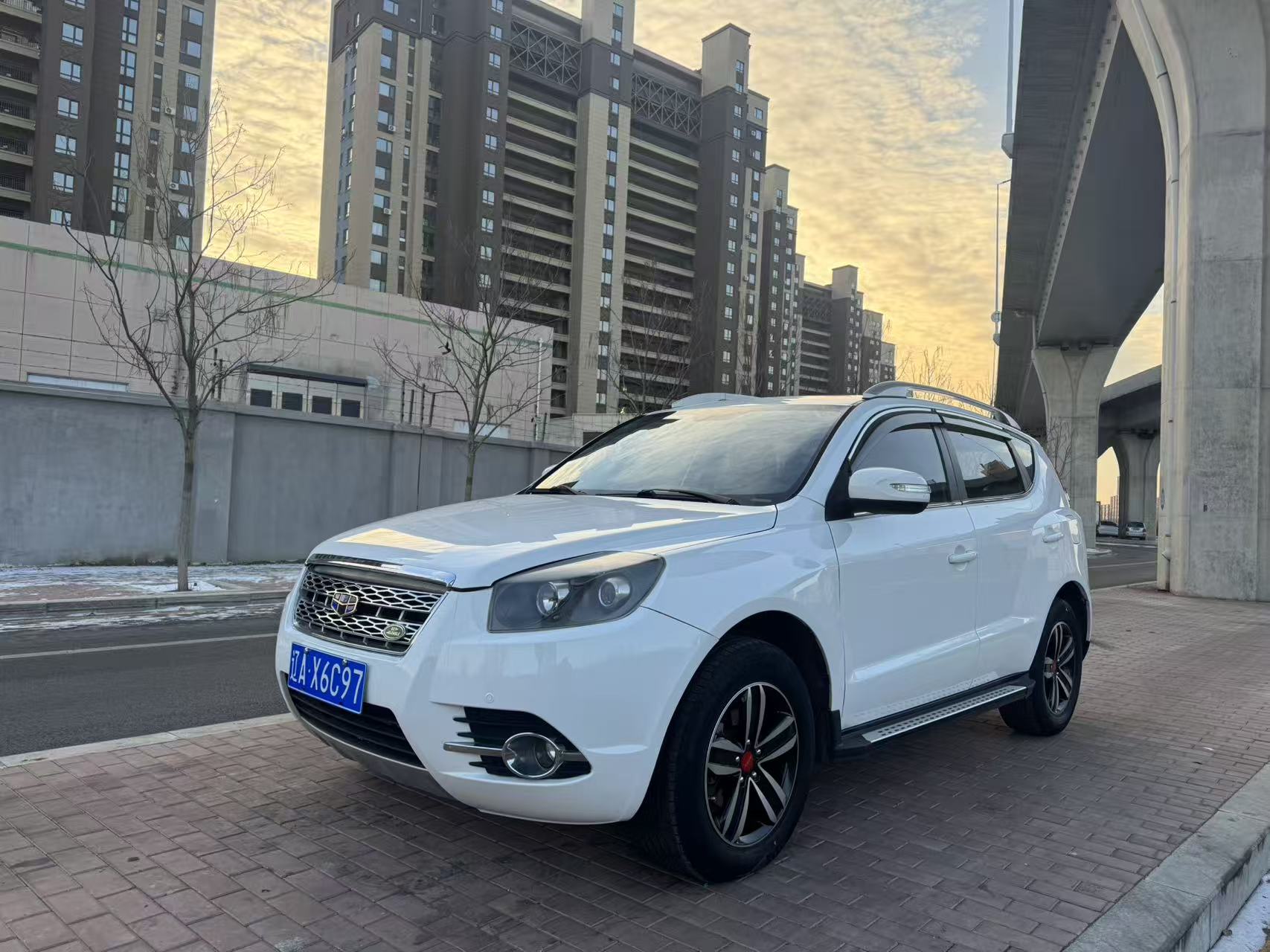 GEELY GX7 2015 car image #2