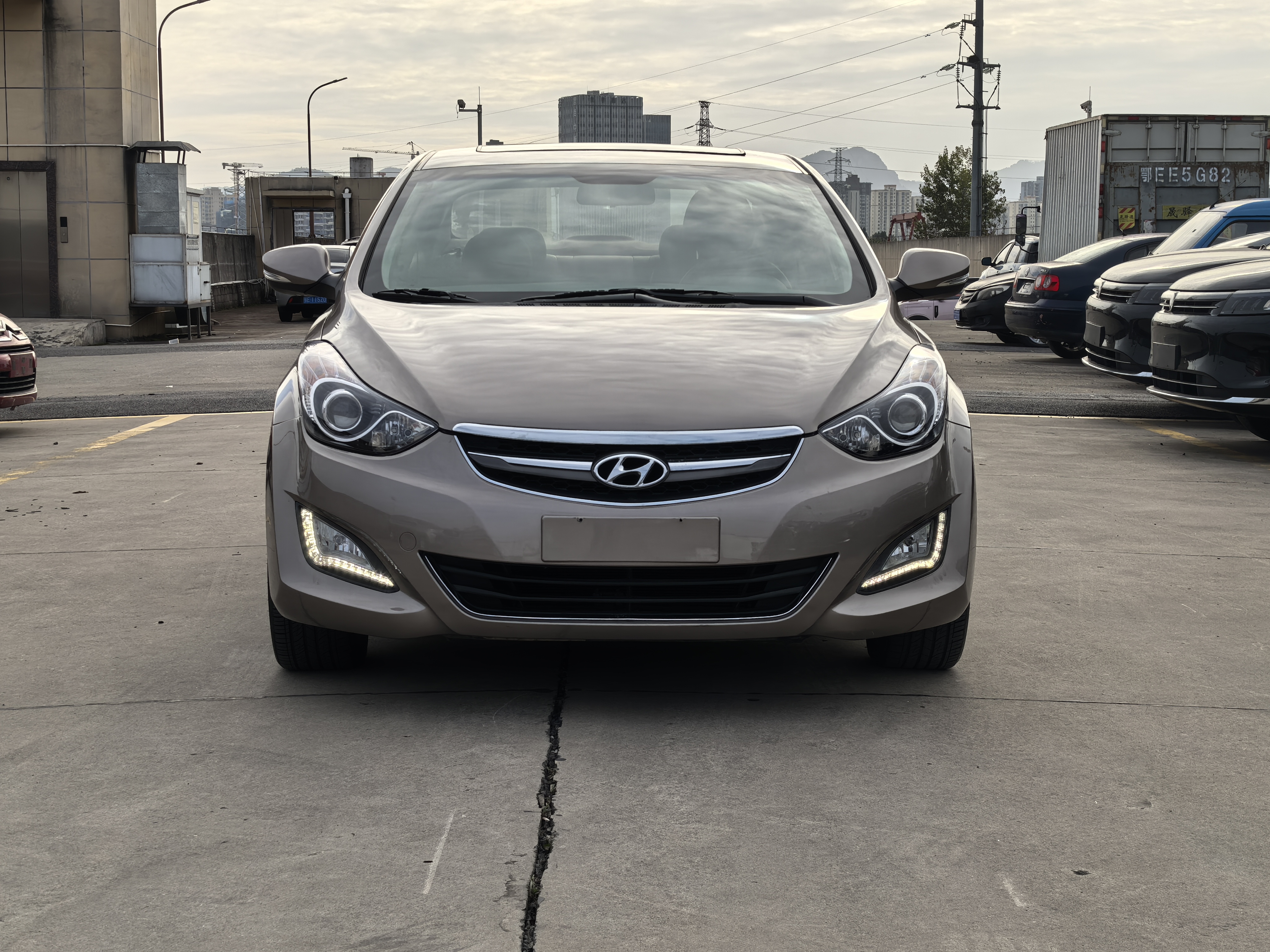 Hyundai Elantra MD 2014 car image #2
