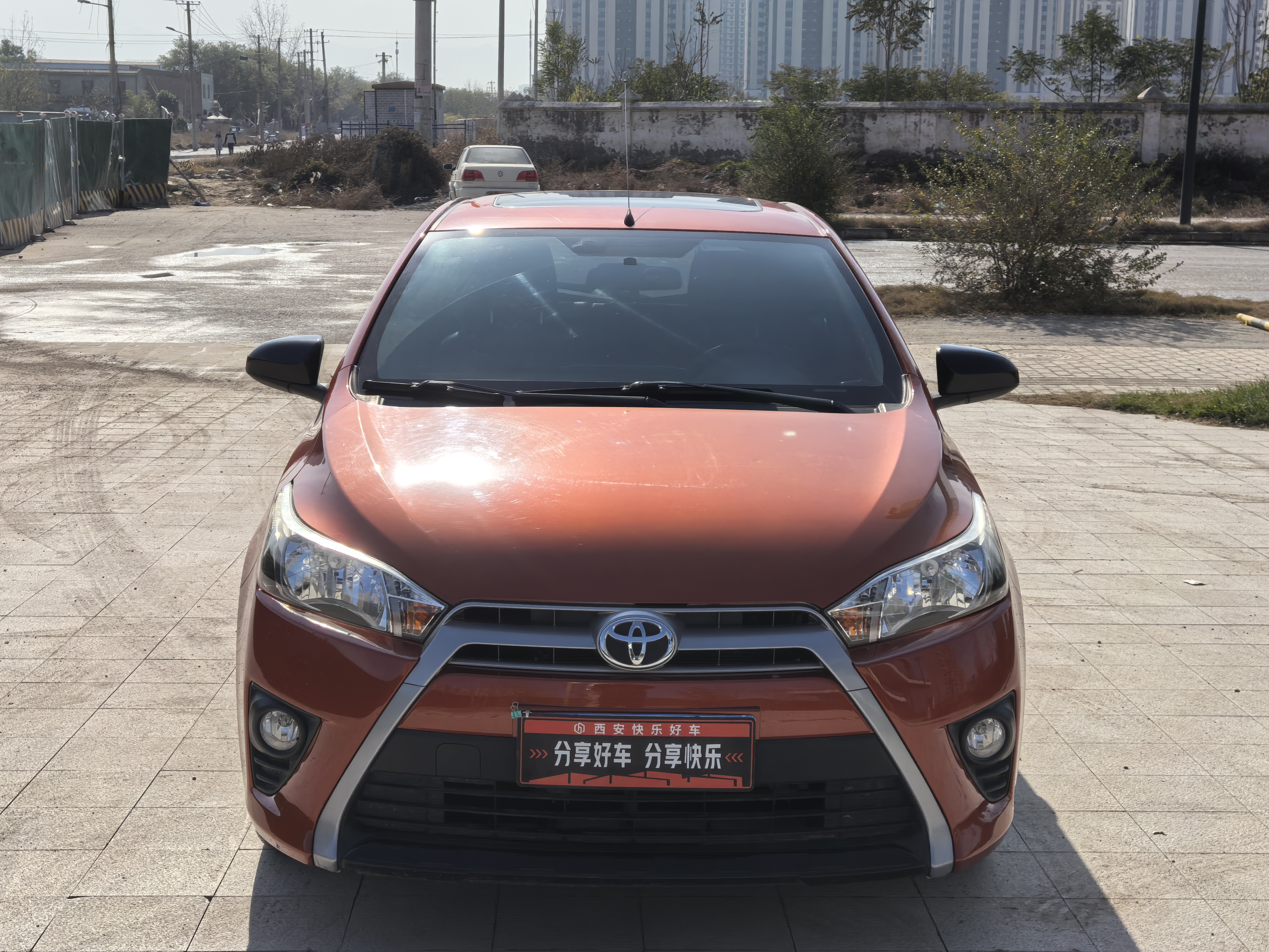 Yaris L Zhixuan 2015 #2 Yaris L Zhixuan 2015 car image #2