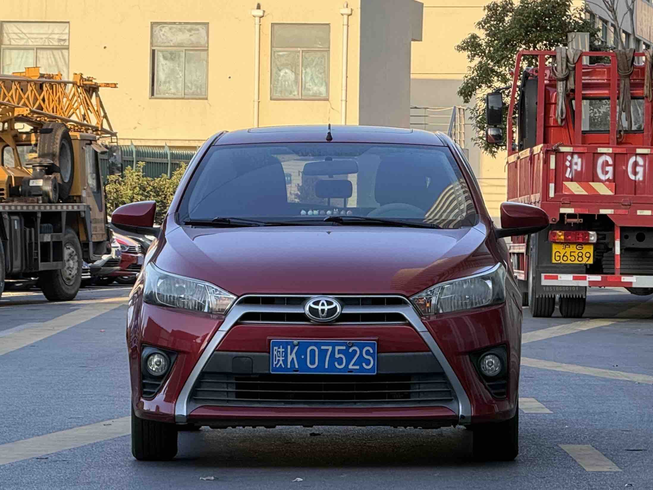 Yaris L Zhixuan 2015 #2 Yaris L Zhixuan 2015 car image #2