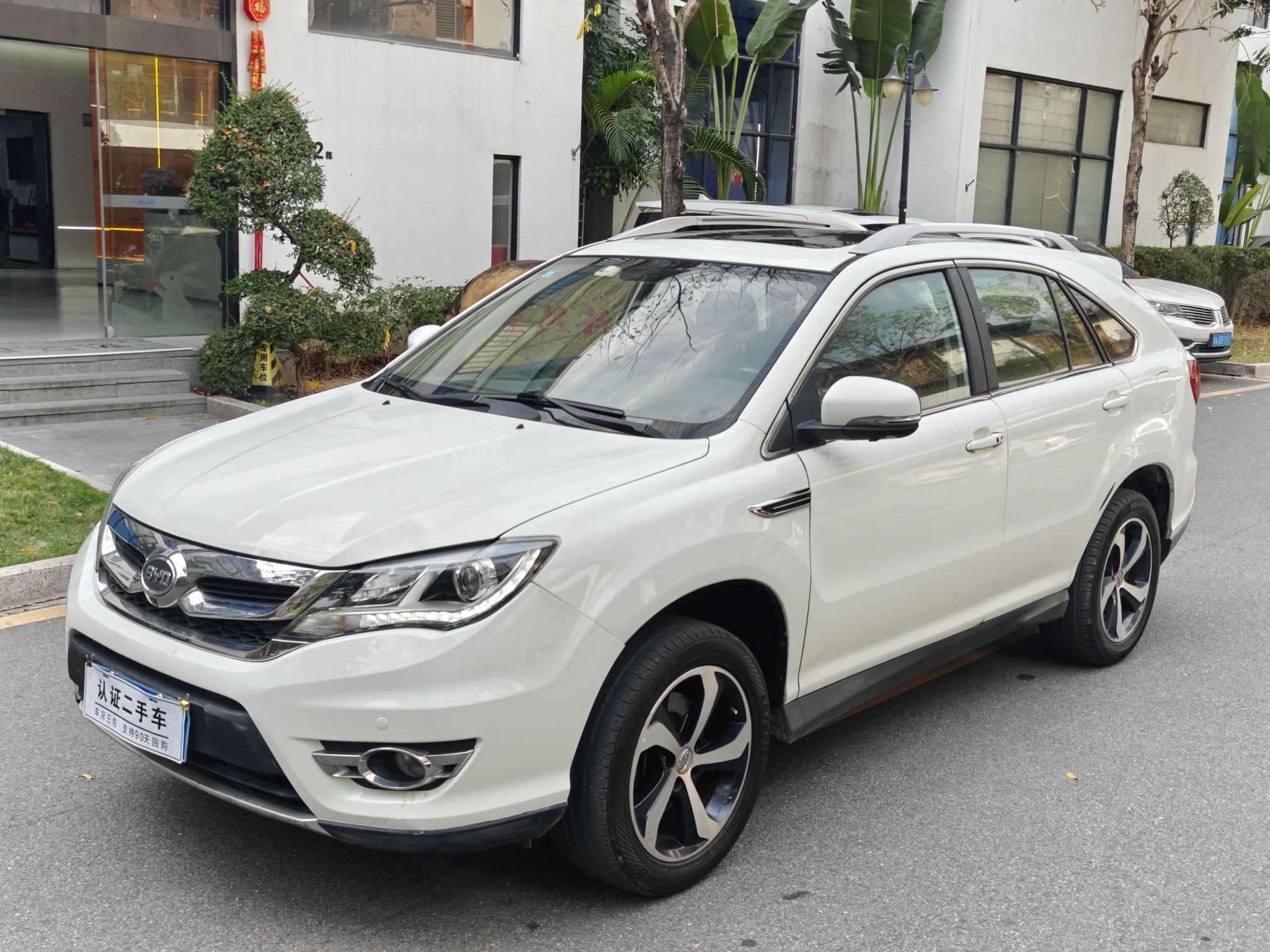 BYD M9 2016 immagine di auto #2