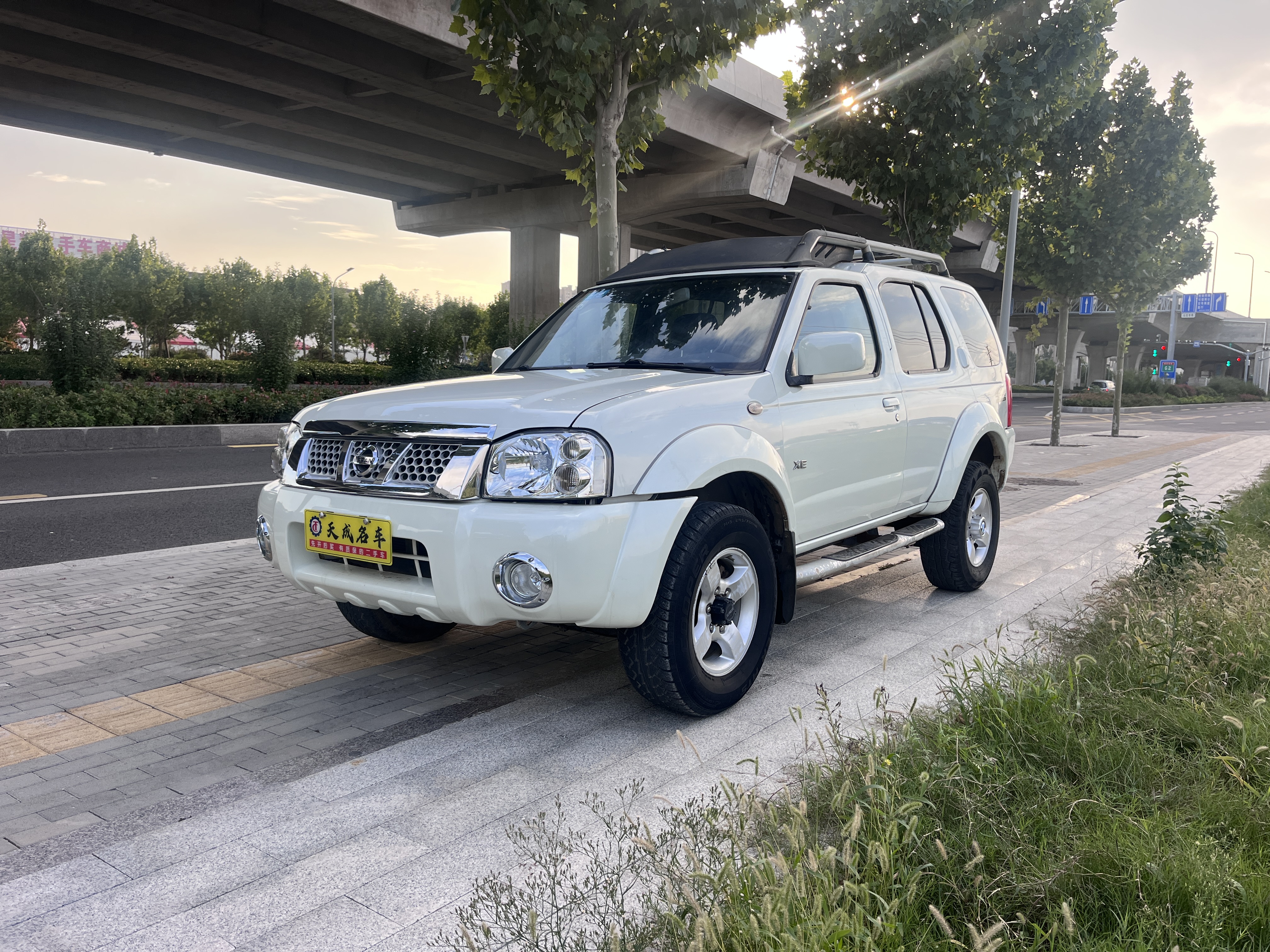 日产 日产帕拉丁 2015 汽车图片 #2