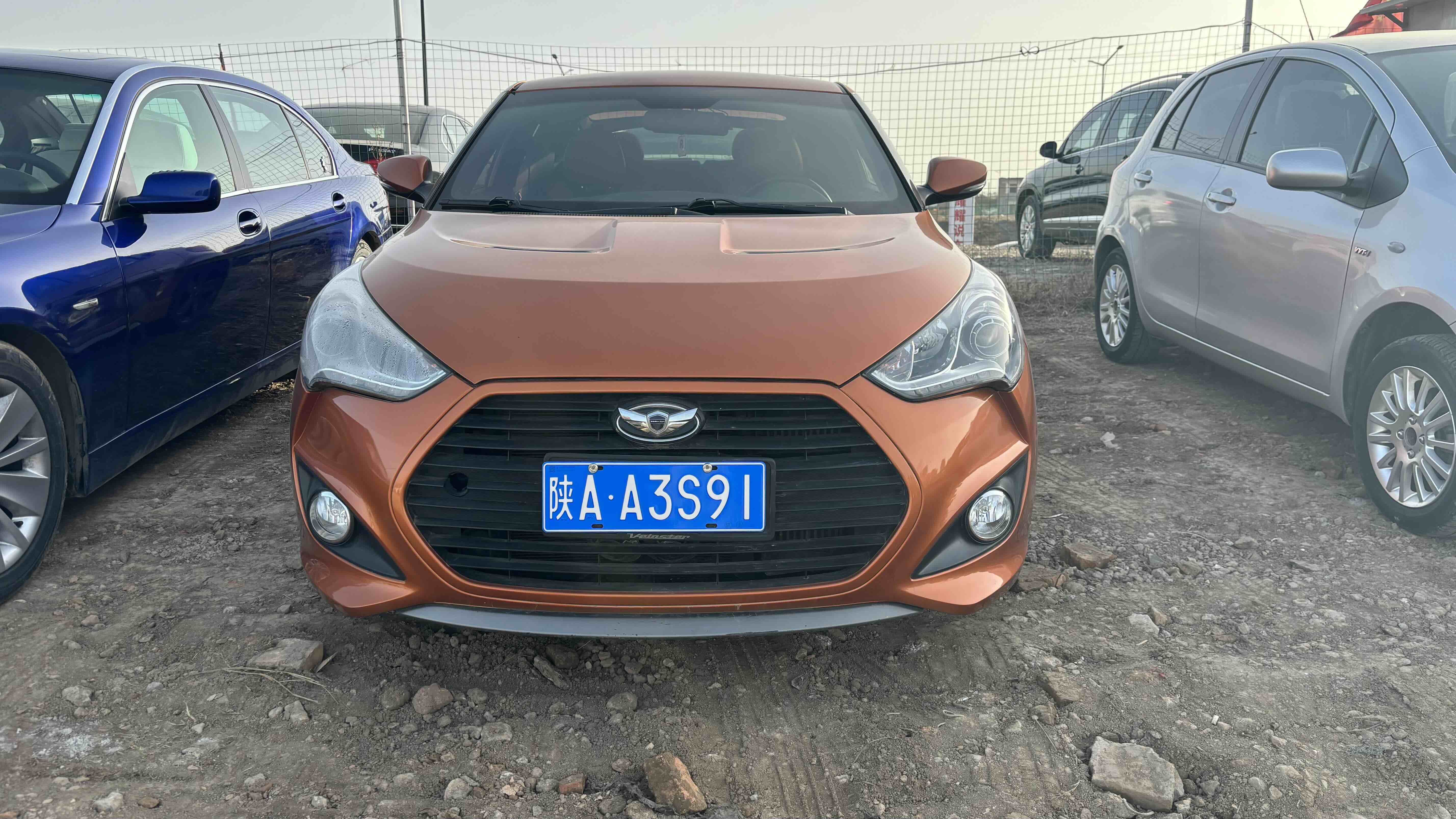 Hyundai Veloster 2013 car image #2