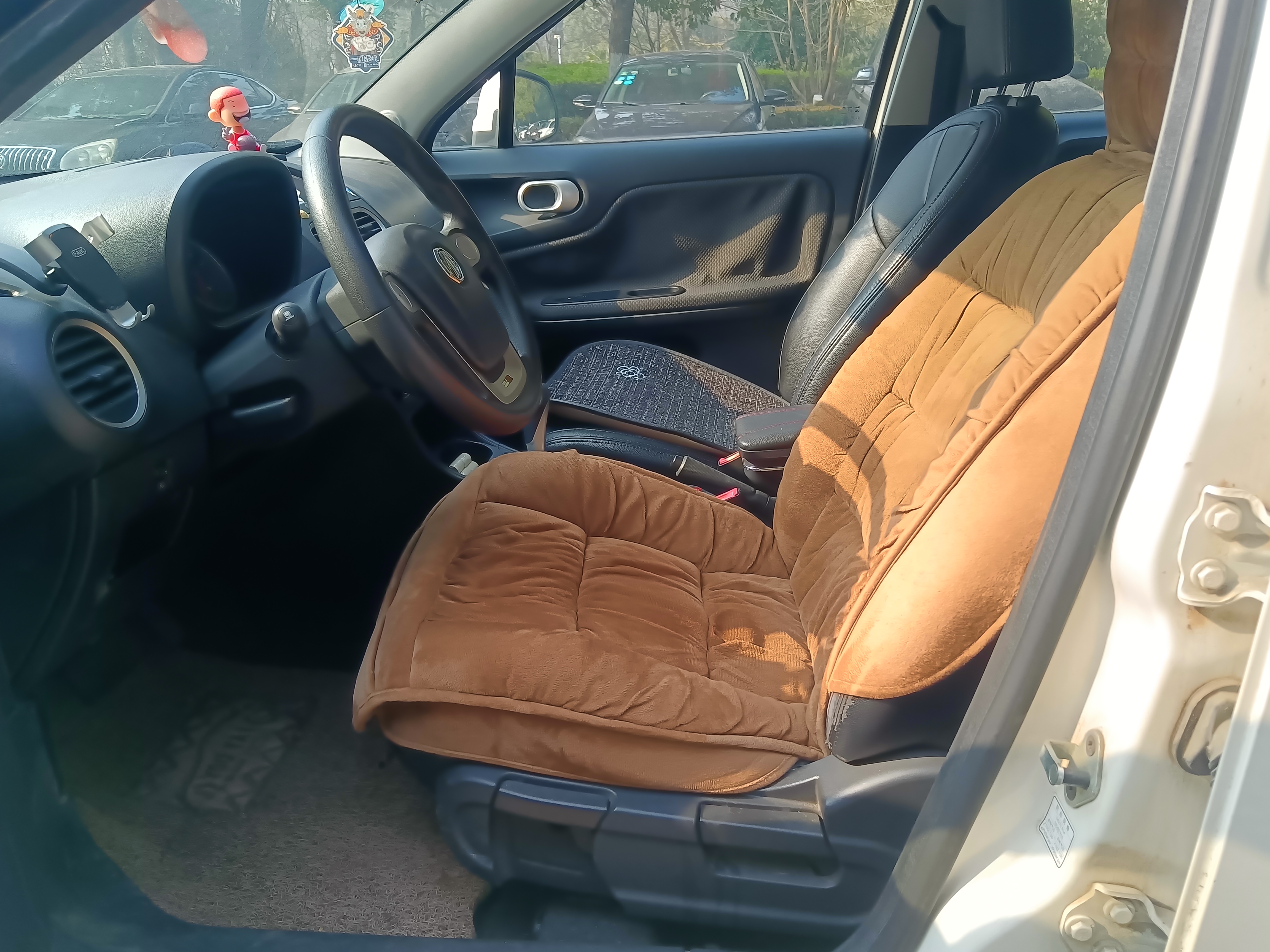 MG 3 2015 car image #2