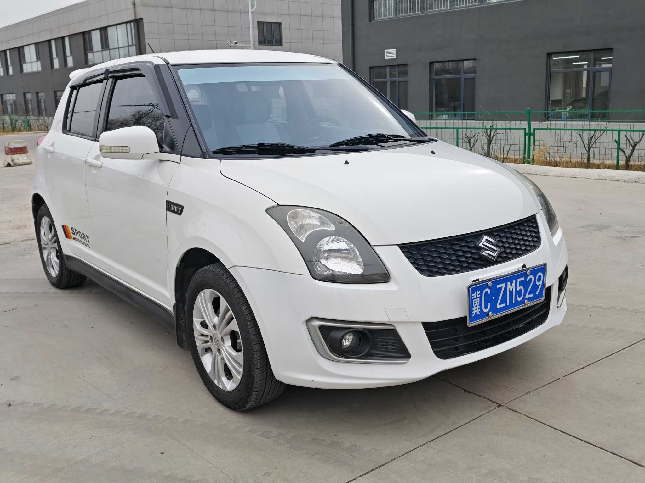 铃木 雨燕 2014 汽车图片 #2