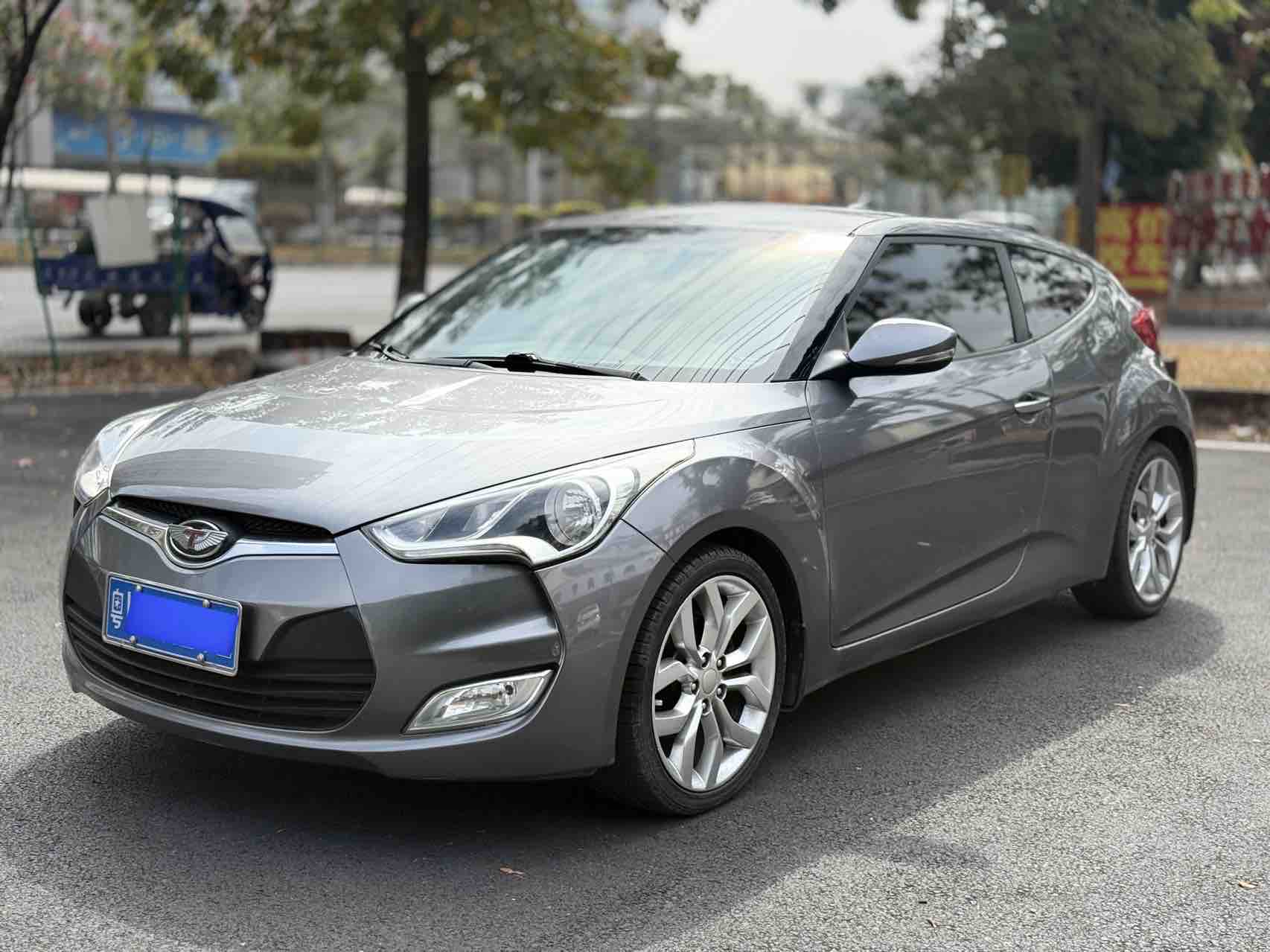 Hyundai Veloster 2012 #2 Hyundai Veloster 2012 car image #2