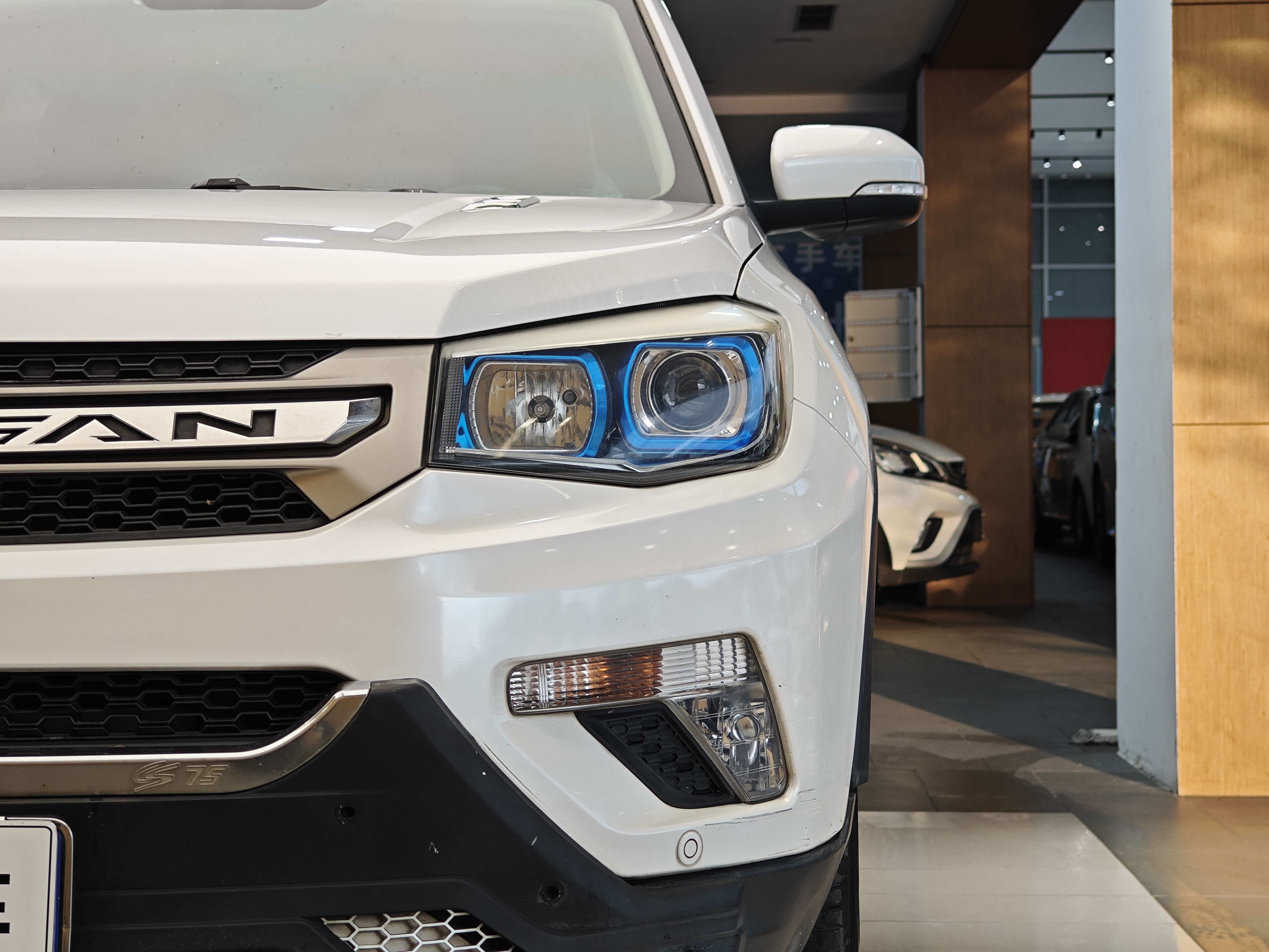 长安 长安CS75 2015 汽车图片 #2