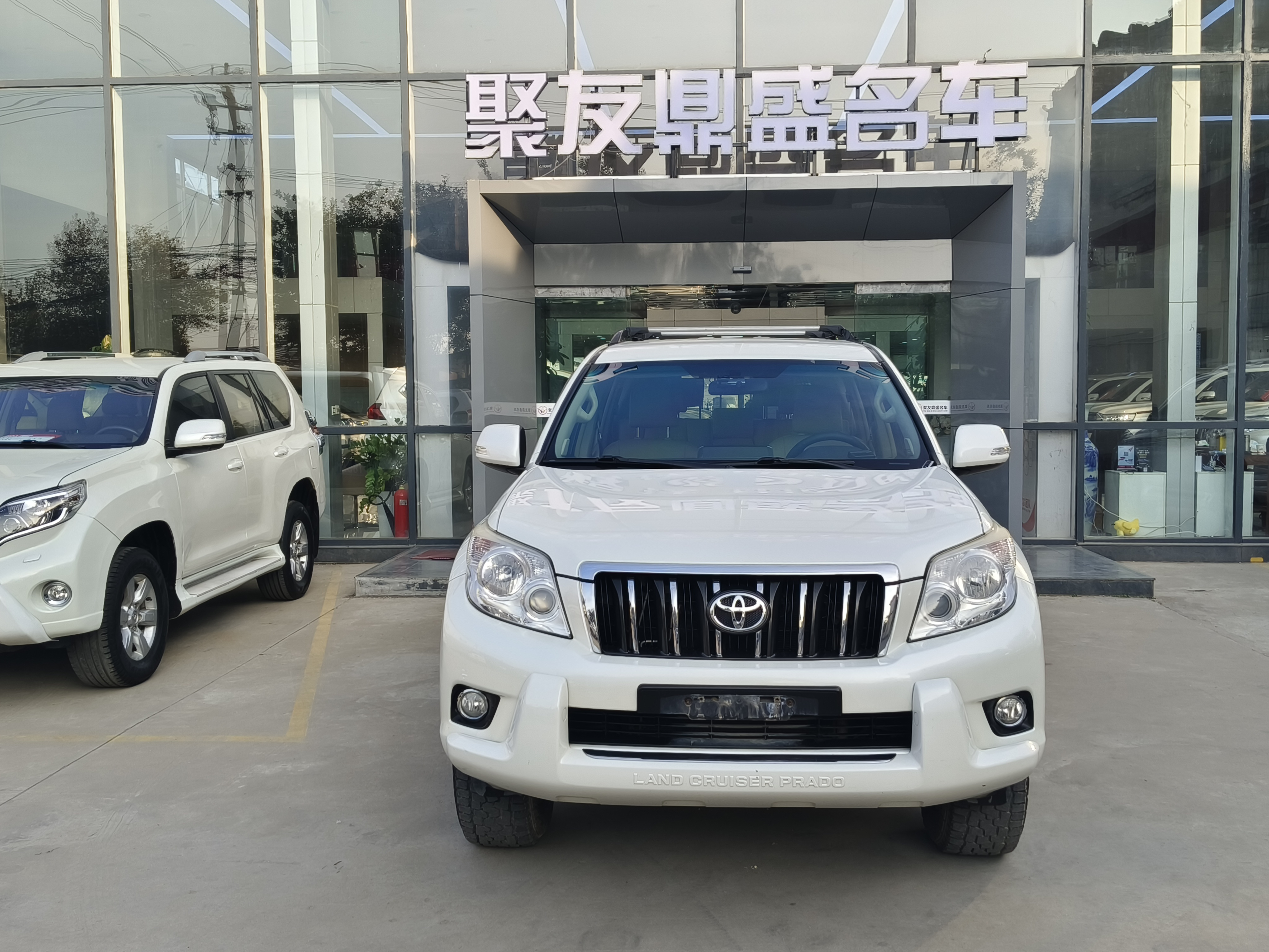 Toyota Prado (Imported) 2010 car image #2