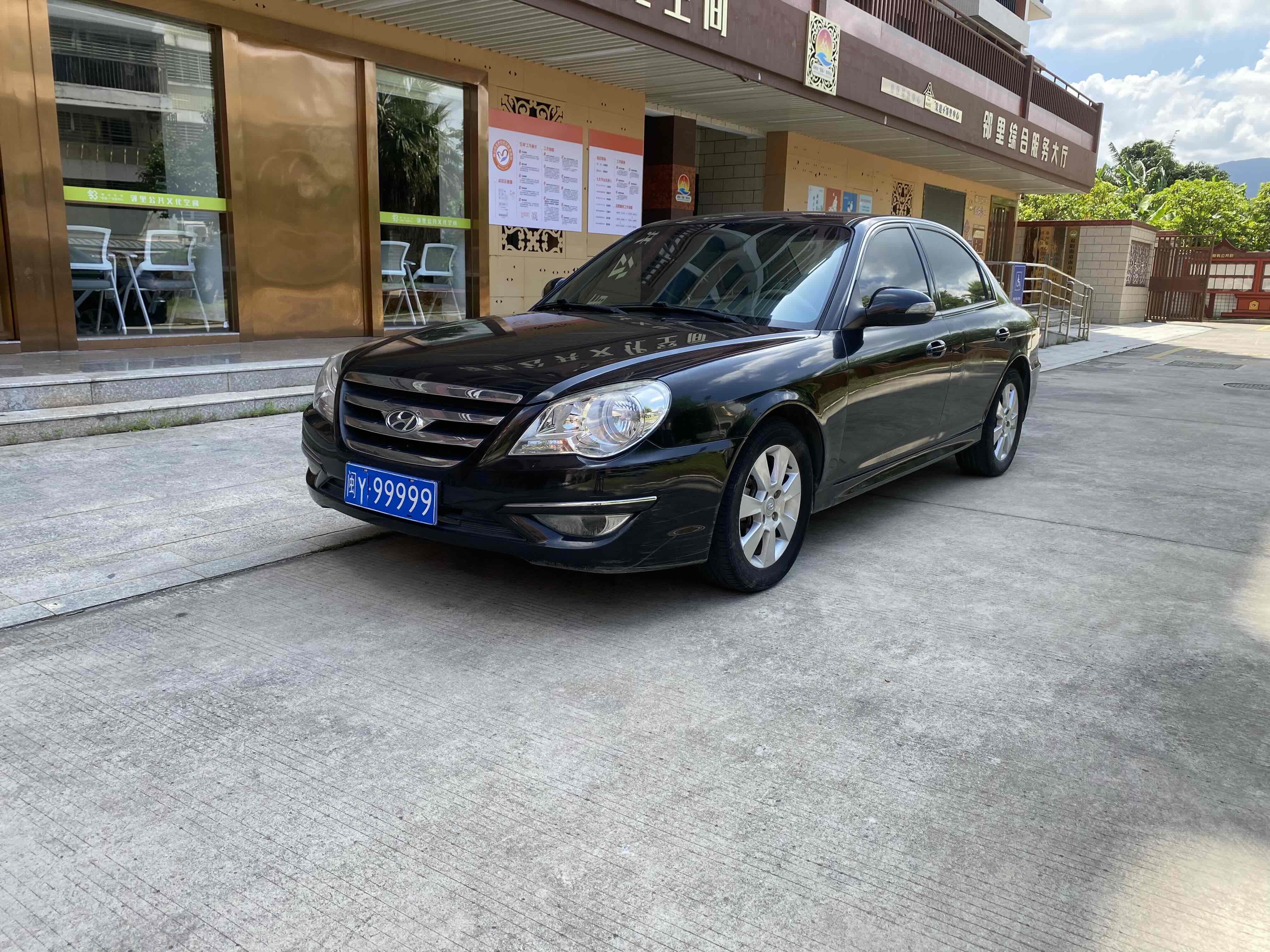 Hyundai moInca 2012 صورة سيارة #2