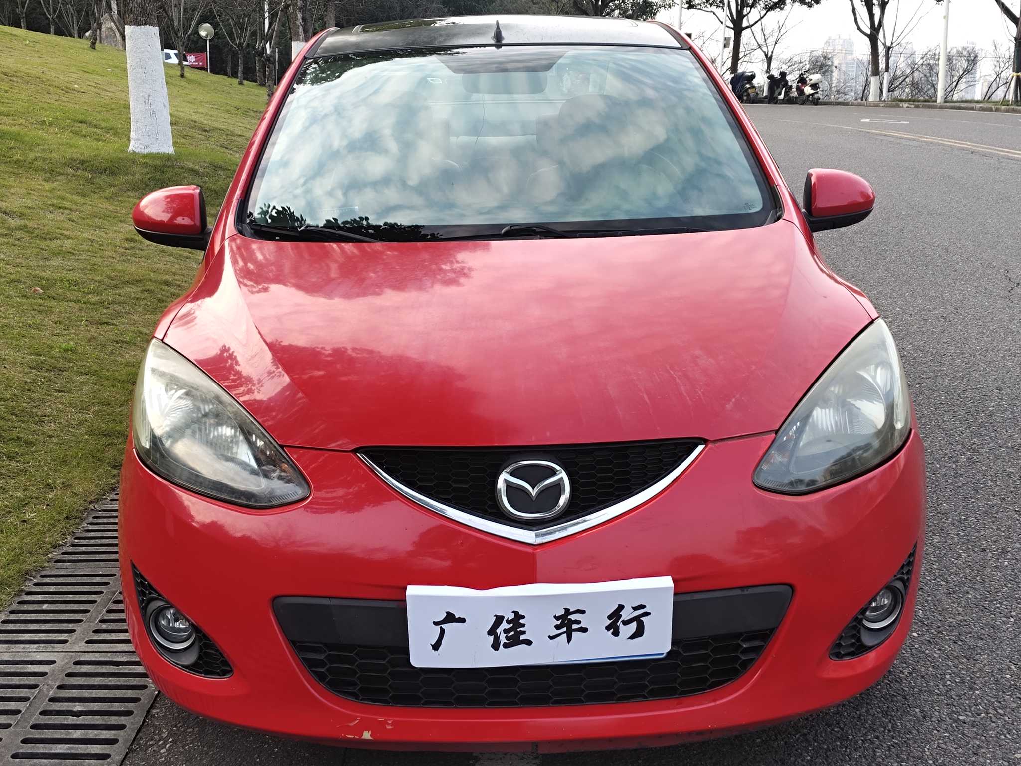 Mazda 2 Sedan 2009 car image #2