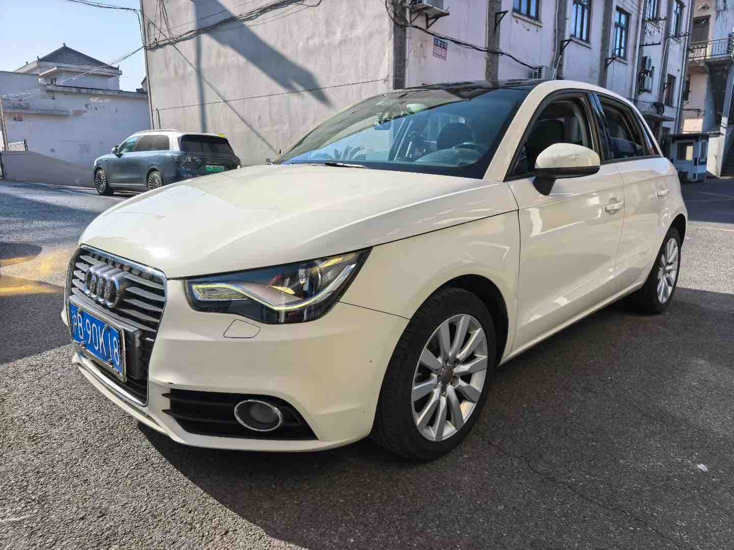 Audi A1 2014 car image #2