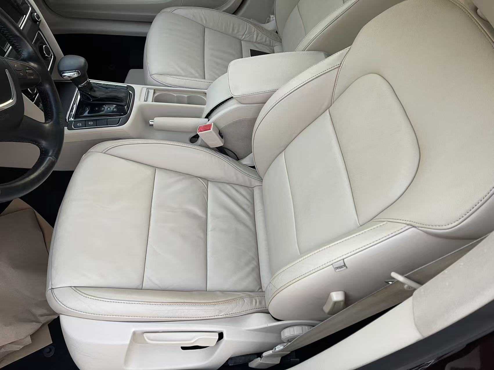 Skoda Superb 2012 immagine di auto #2