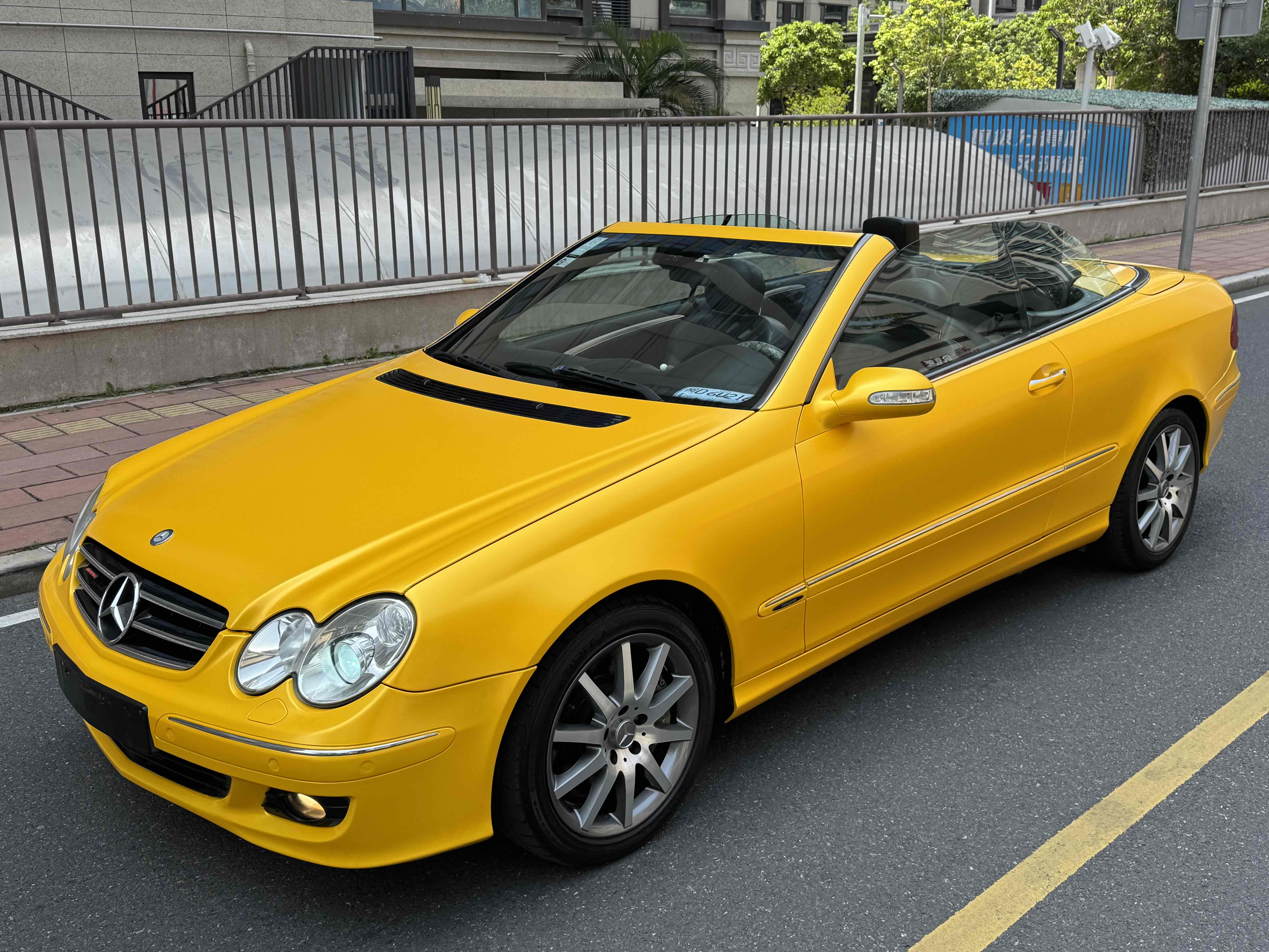 Mercedes-Benz CLK Class 2008 immagine di auto #2