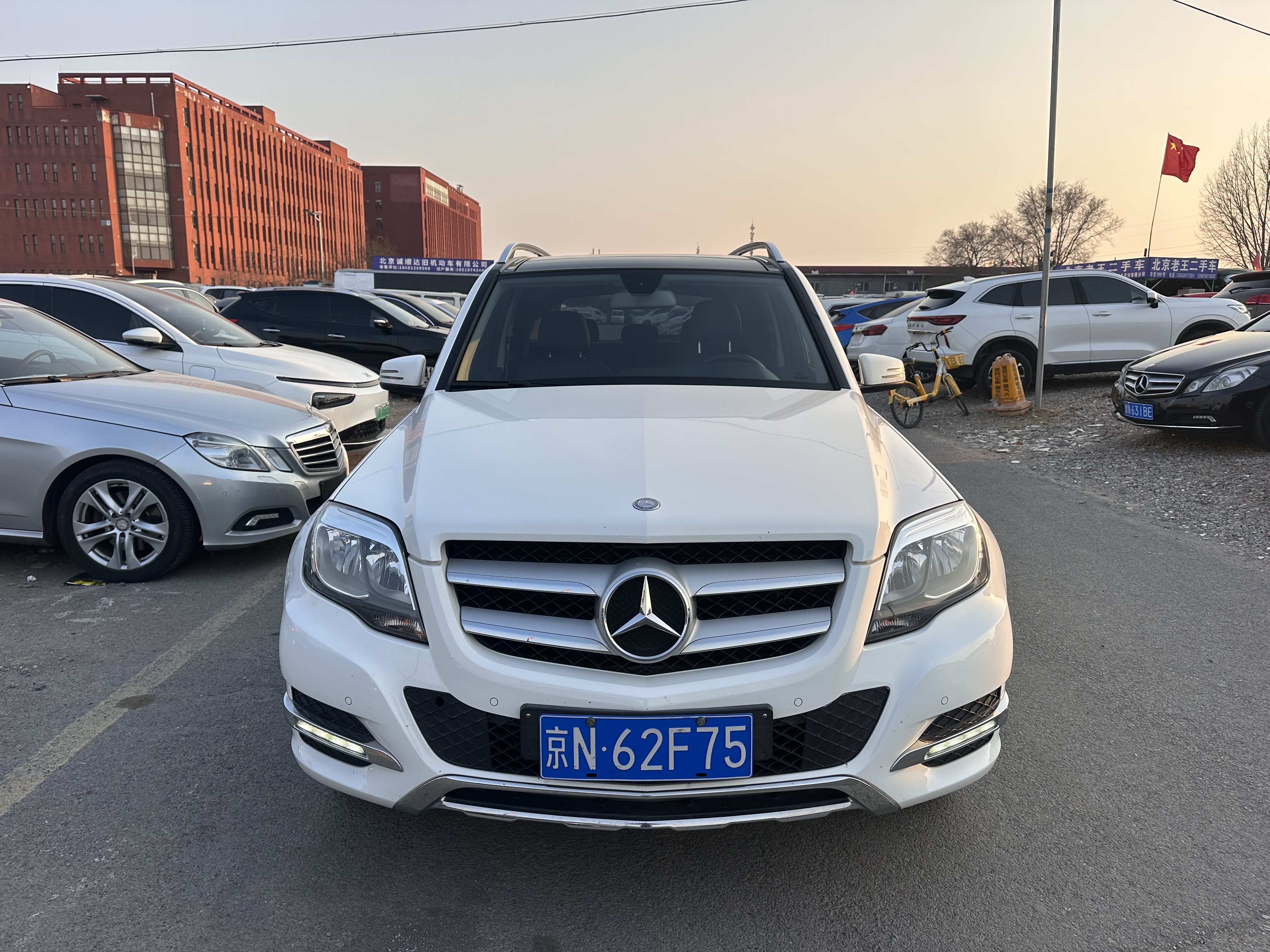 Mercedes-Benz GLK Class 2014 car image #2