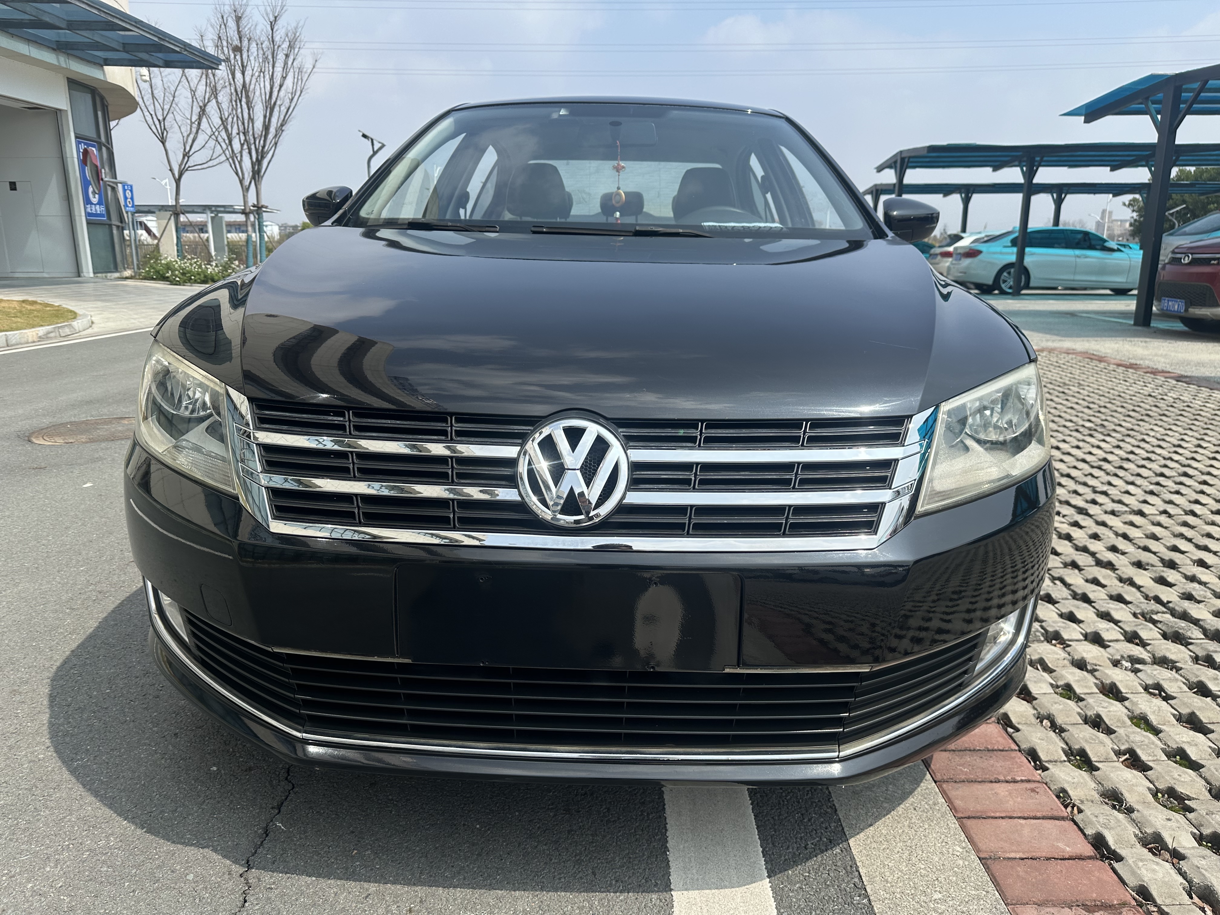 Volkswagen Lavida 2012 car image #2