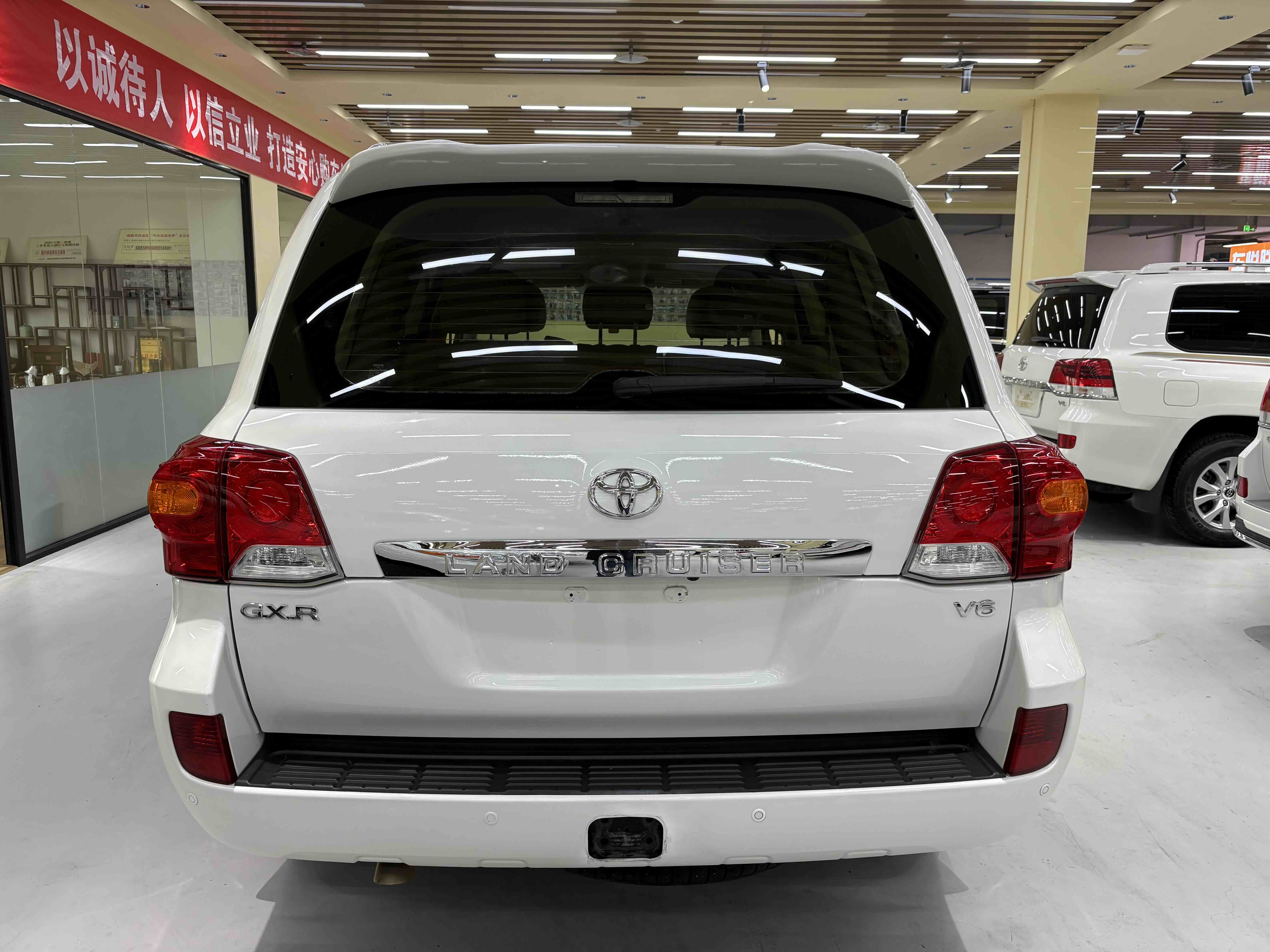 Toyota 2016 #2 Toyota 2016 car image #2