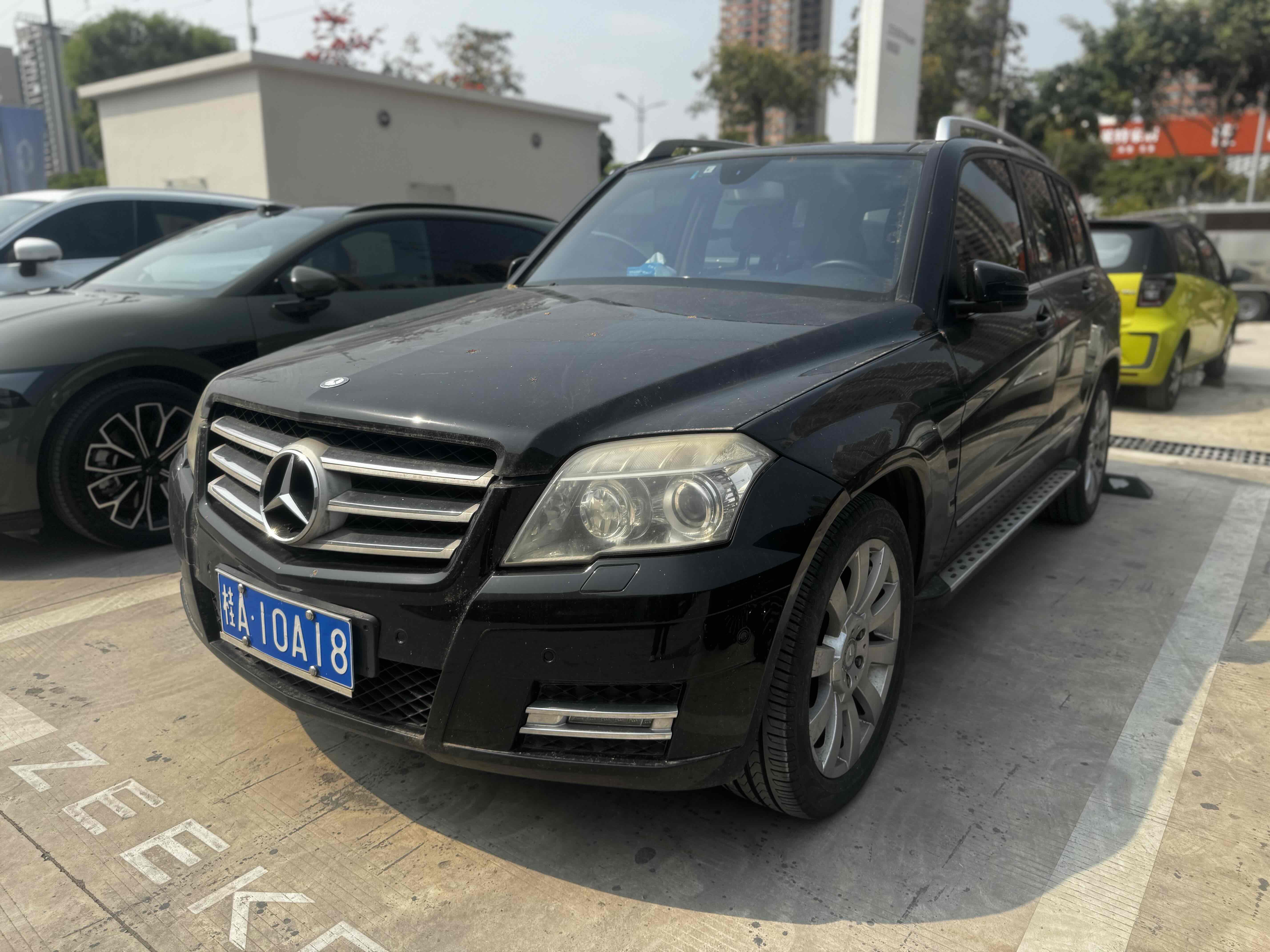 Mercedes-Benz GLK Class (Imported) 2010 car image #2