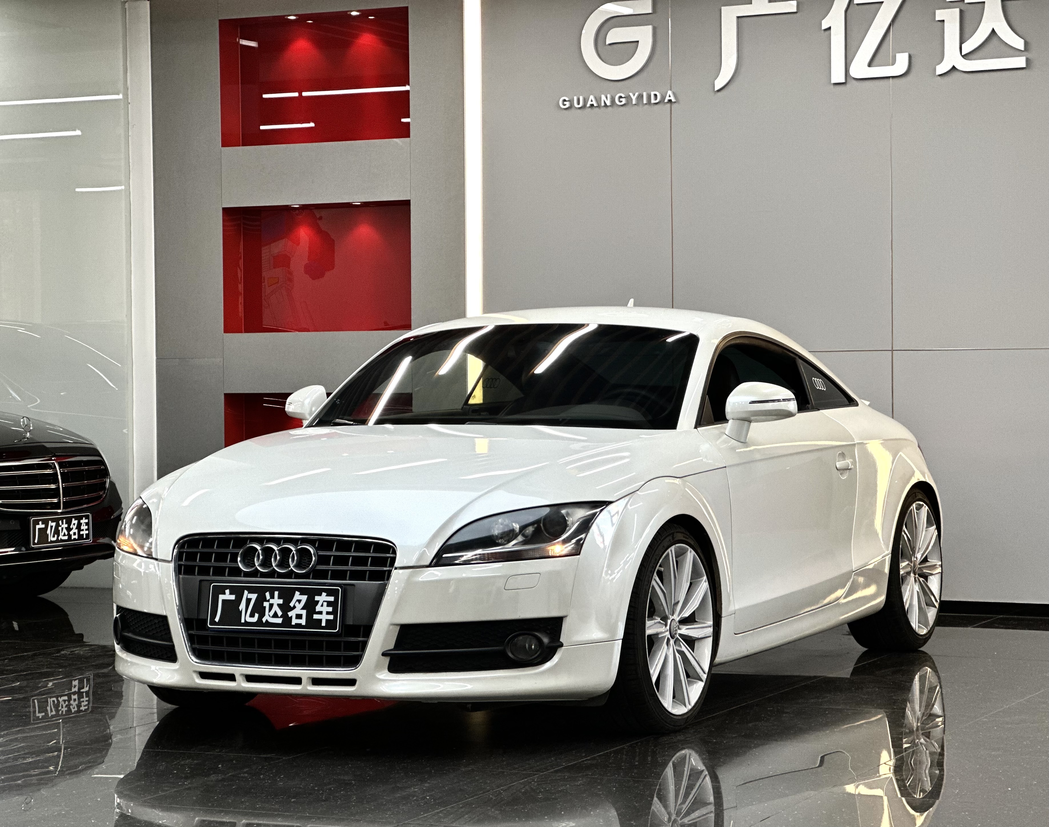 Audi TT 2009 image de voiture #2