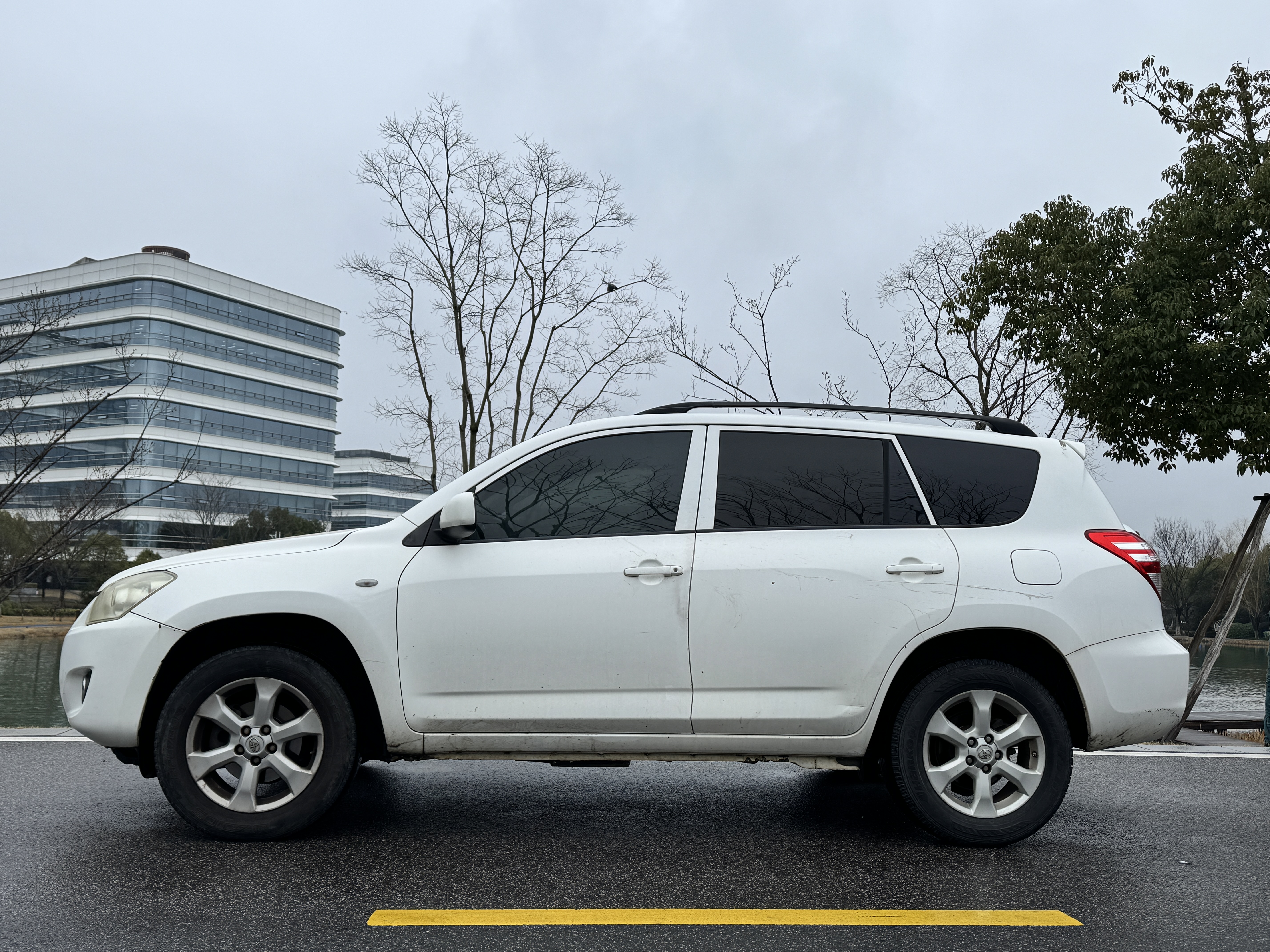 Toyota RAV4 2011 #2 Toyota RAV4 2011 immagine di auto #2