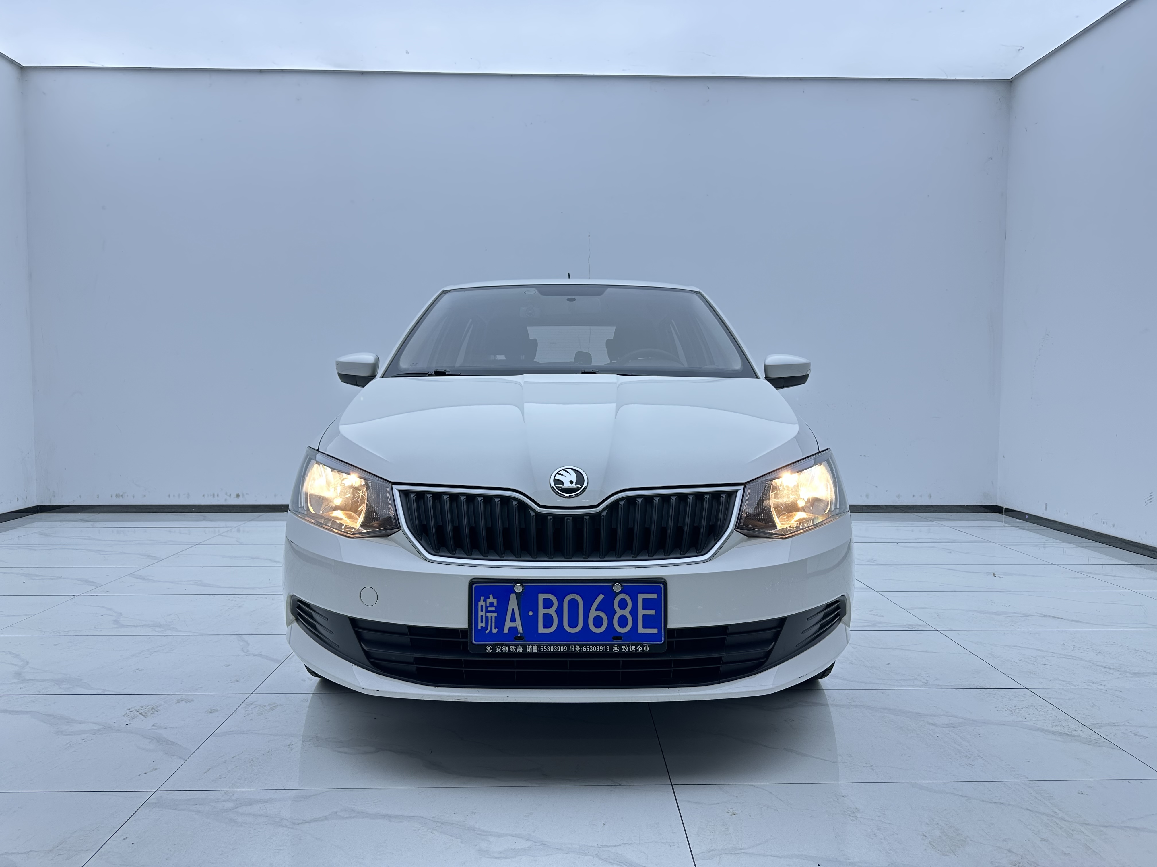 Skoda Fabia 2015 изображение автомобиля #2