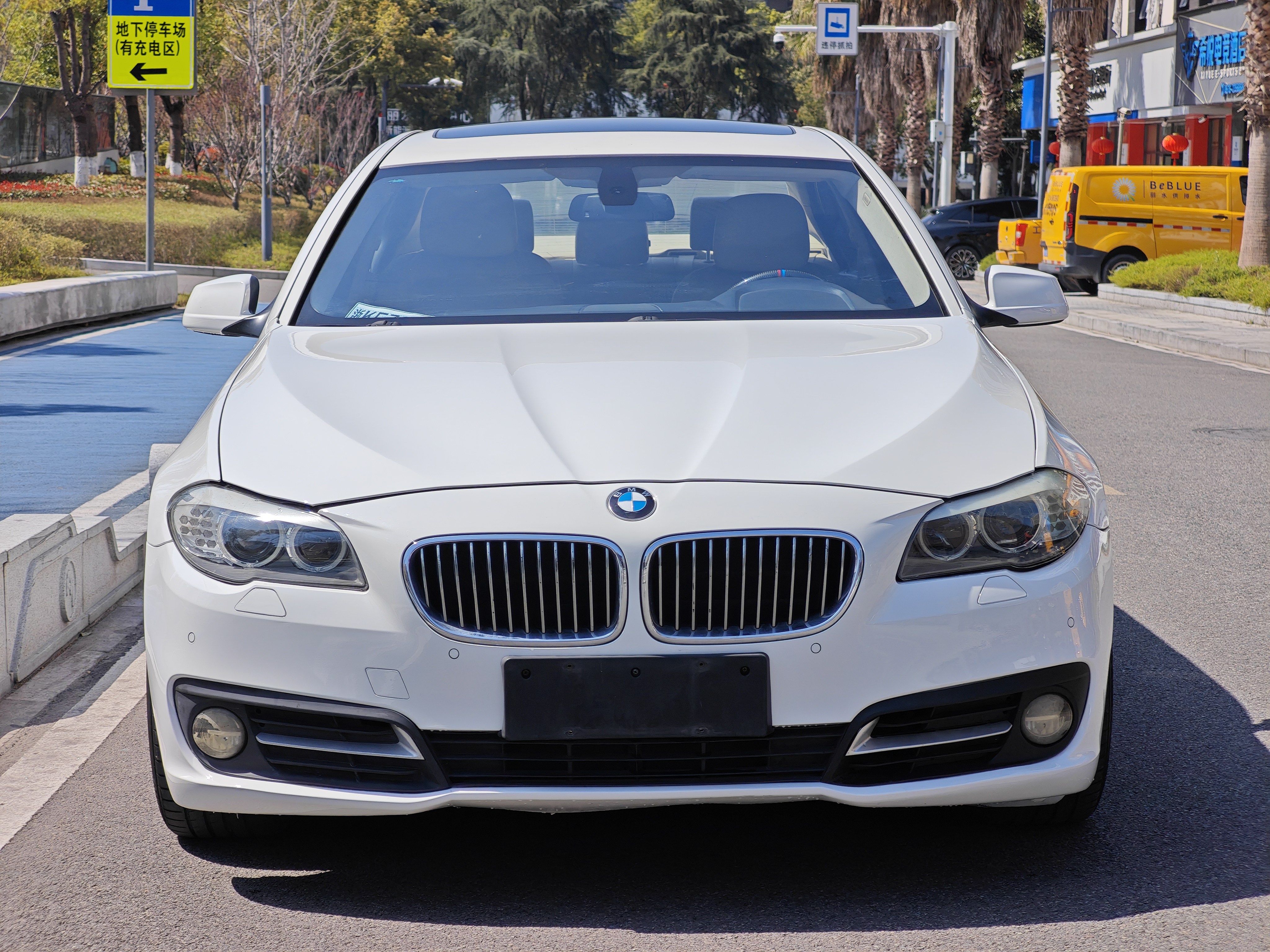 BMW 5 Series 2011 #2 BMW 5 Series 2011 car image #2