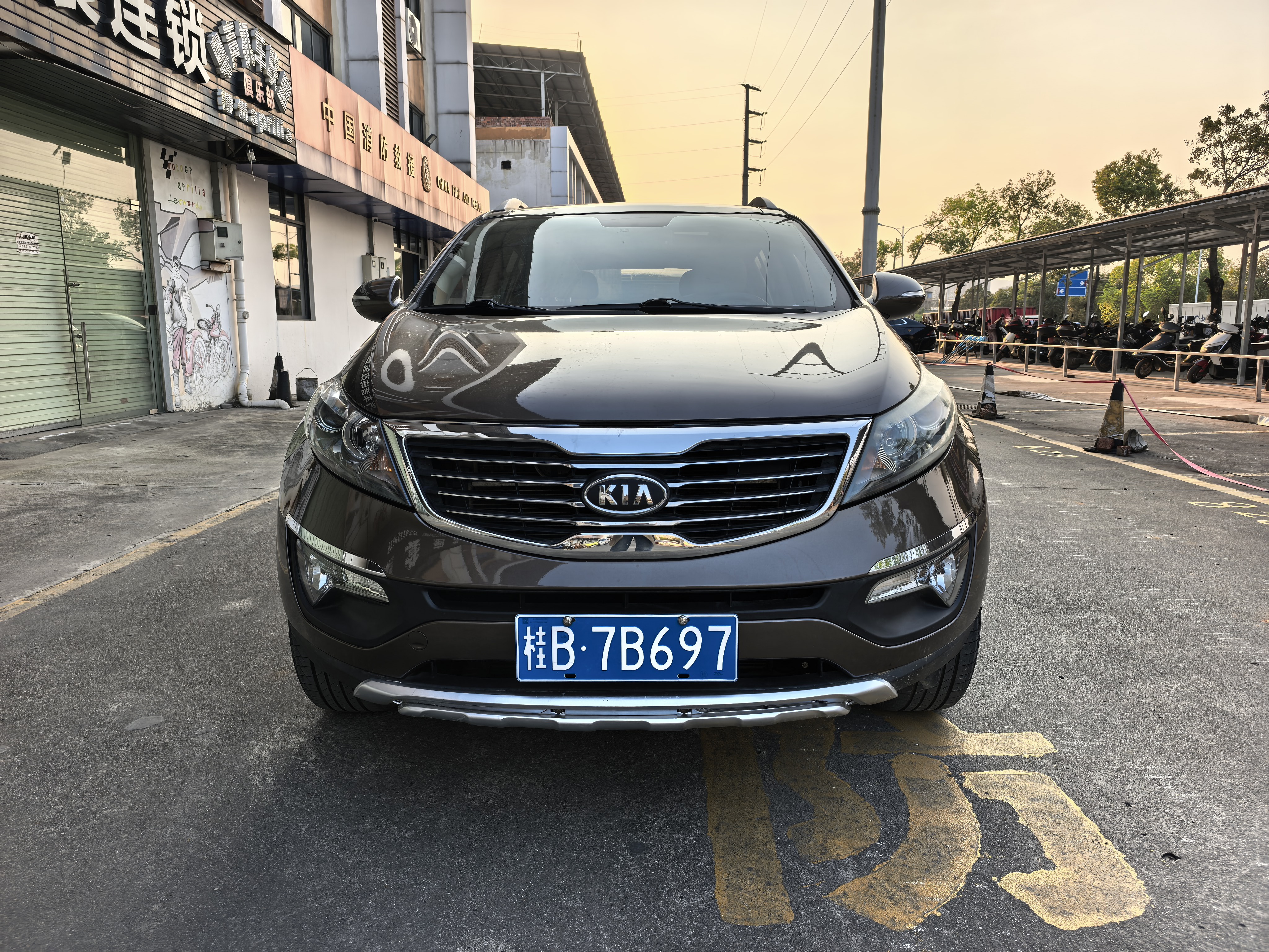 Kia Sportage R 2011 car image #2