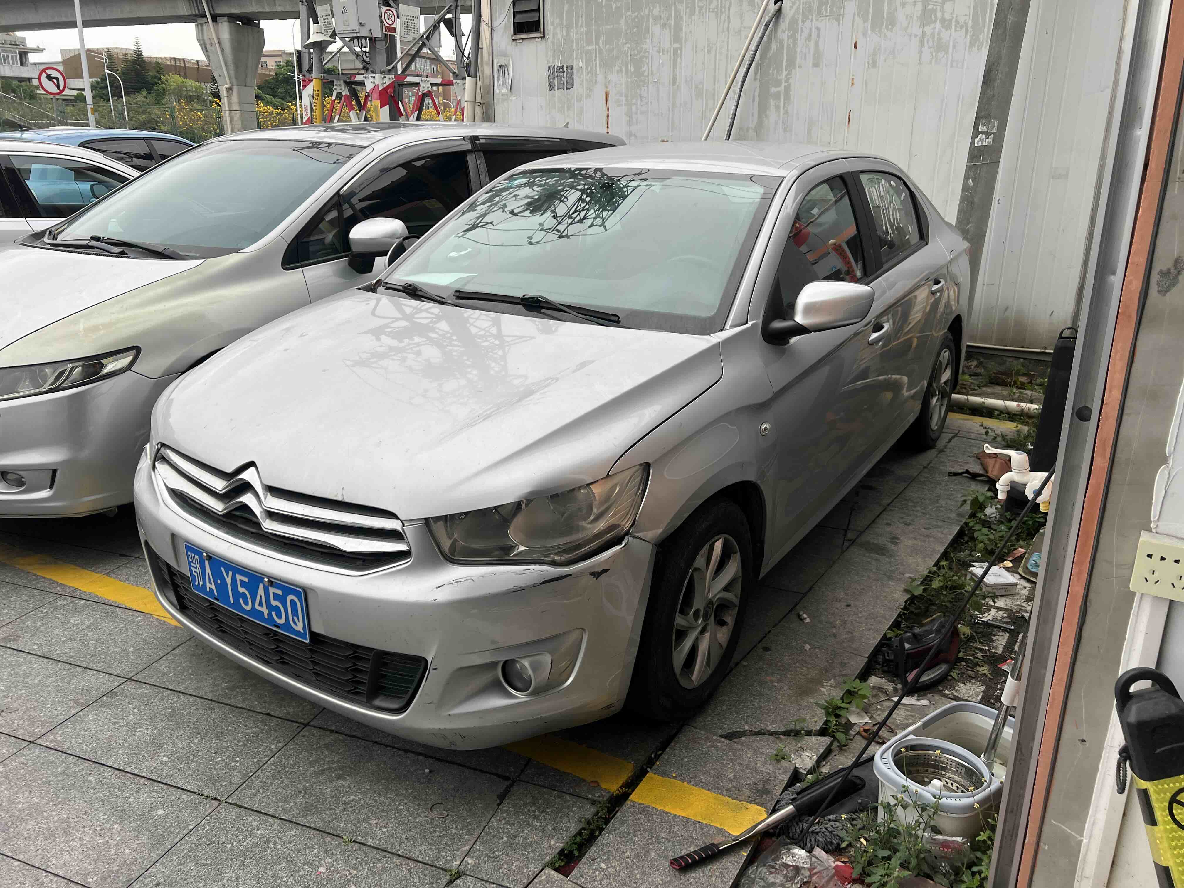 Citroen C-Elysée 2016 imagem de carro #2