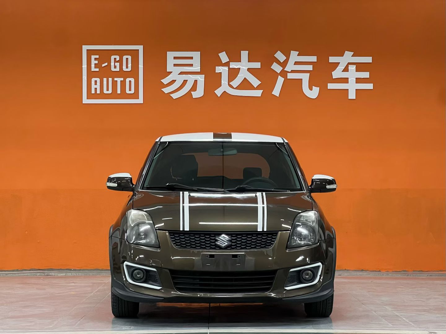 Suzuki Swift 2015 car image #2