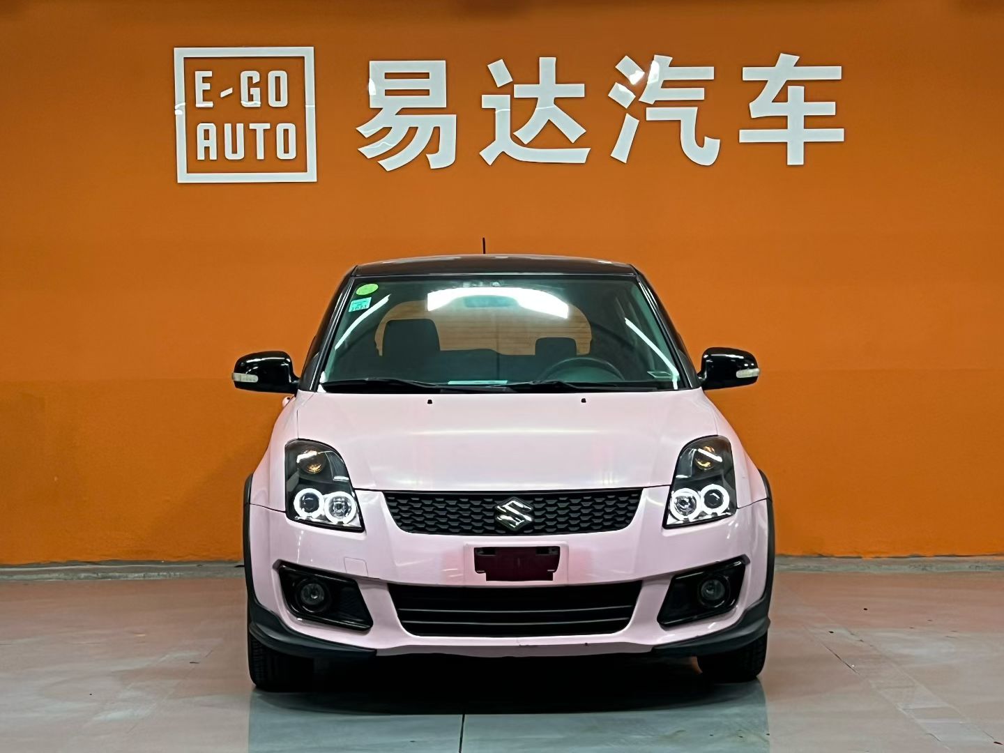Suzuki Swift 2015 car image #2
