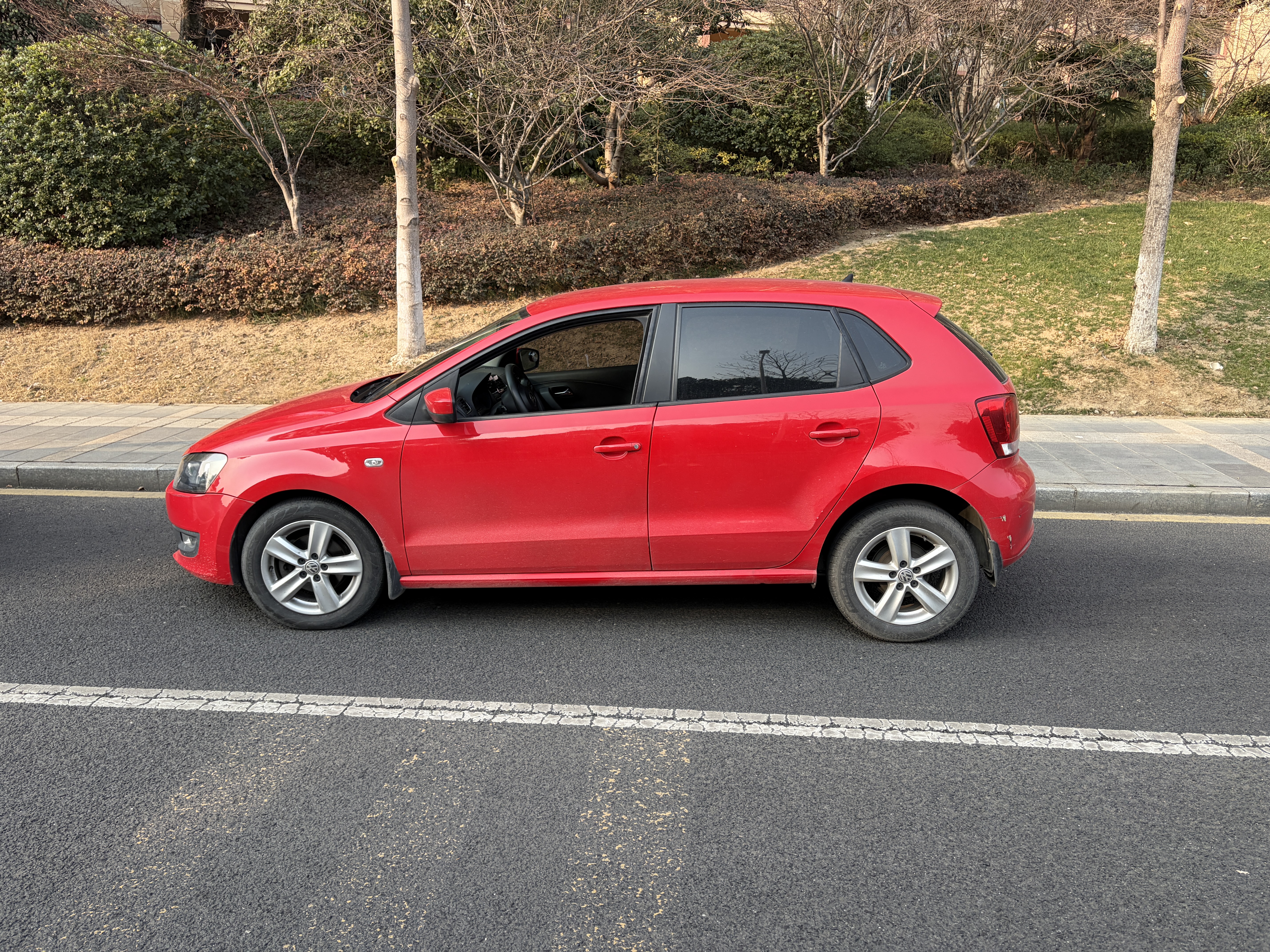 Polo 2012 #2 Polo 2012 car image #2
