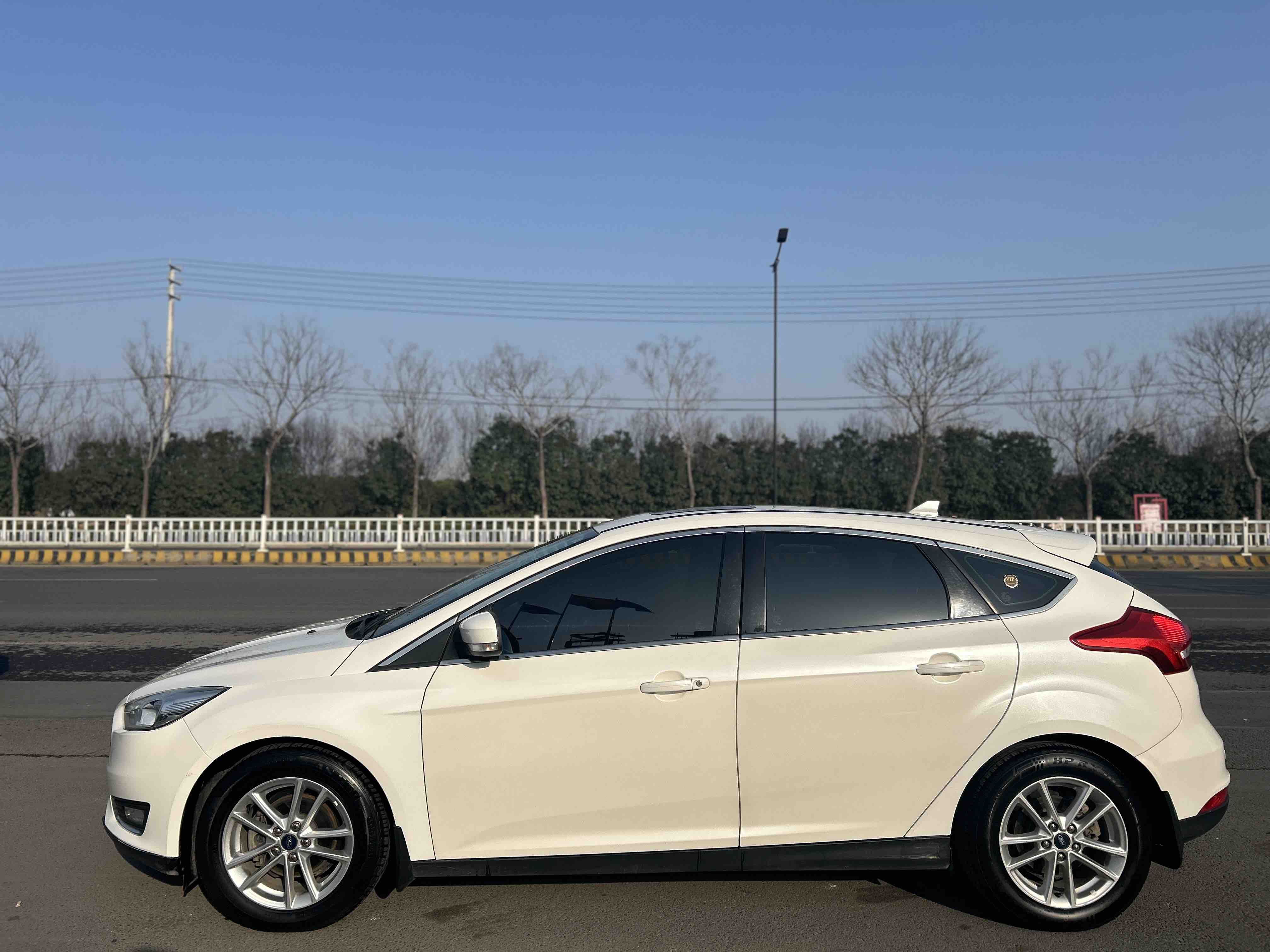 Ford Focus 2016 car image #2