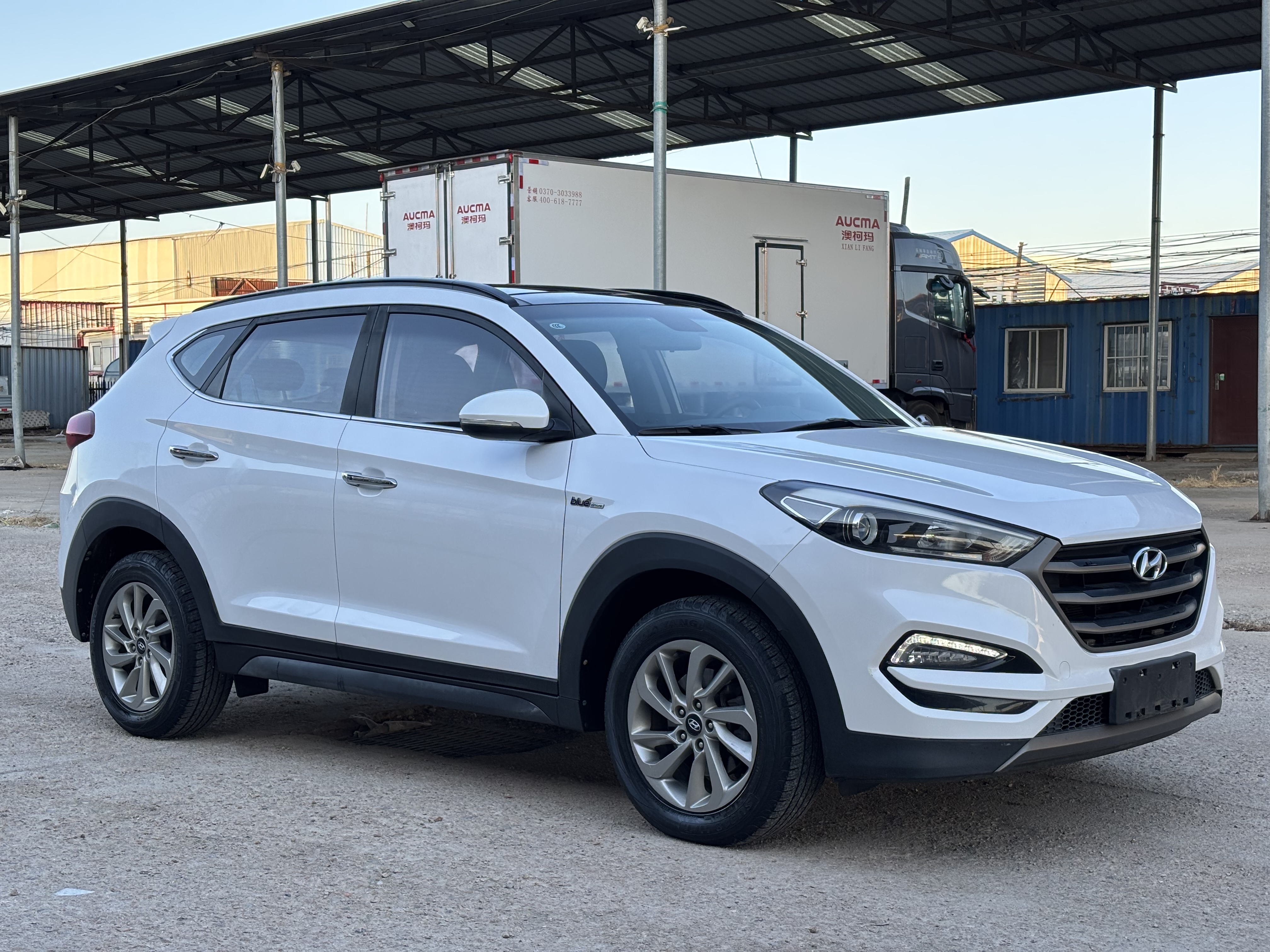 Hyundai Tucson 2015 #2 Hyundai Tucson 2015 car image #2