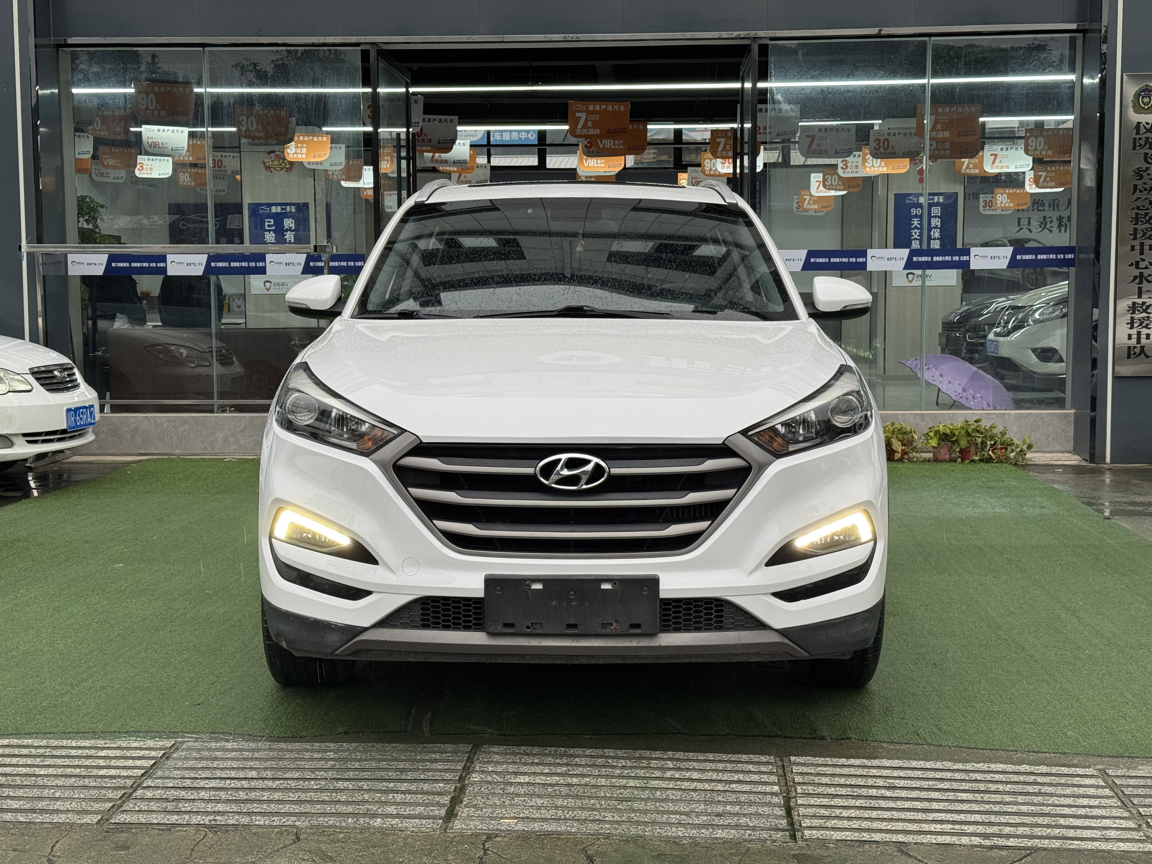 Hyundai Tucson 2016 car image #2