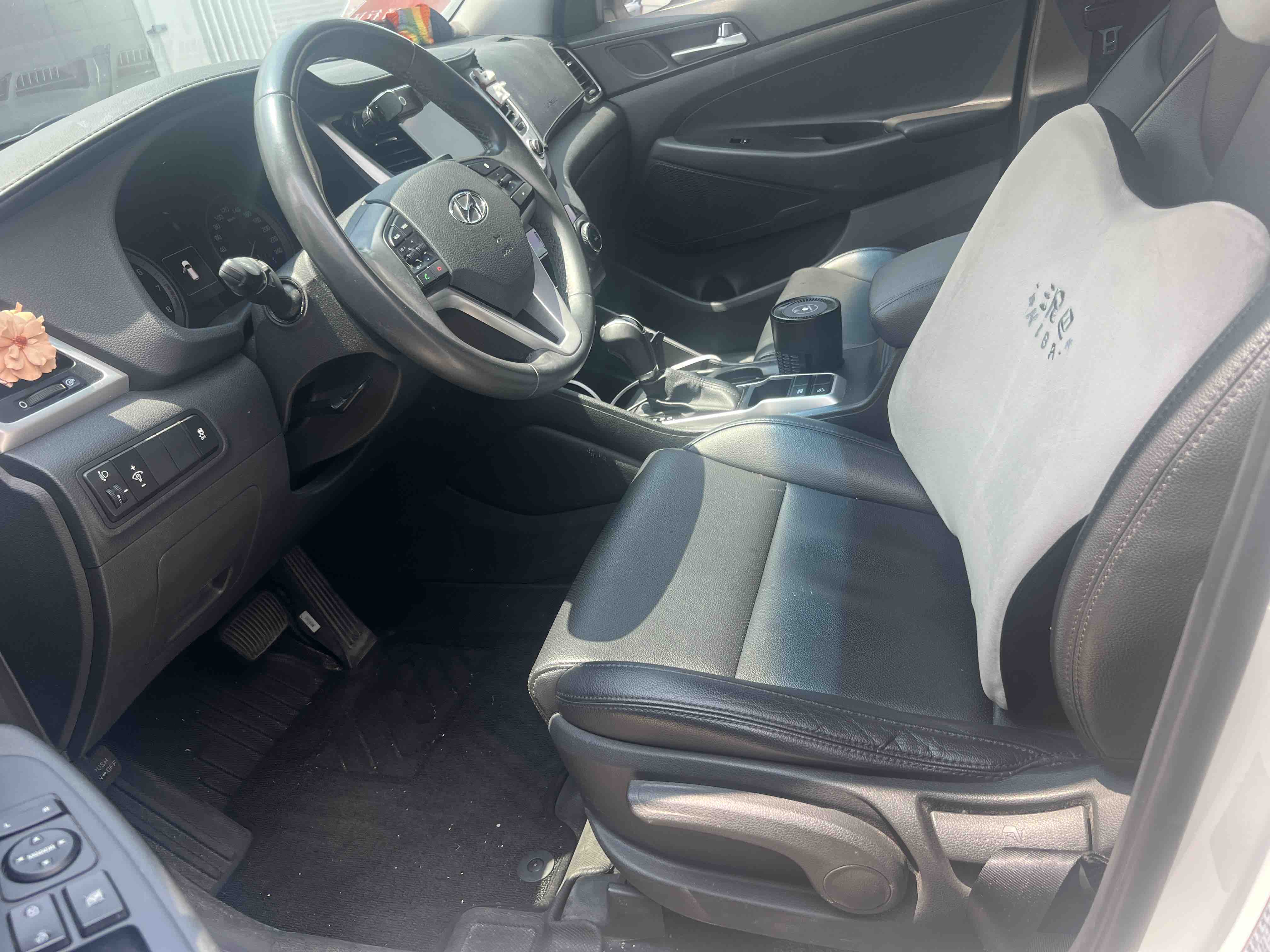 Hyundai Tucson 2017 car image #2