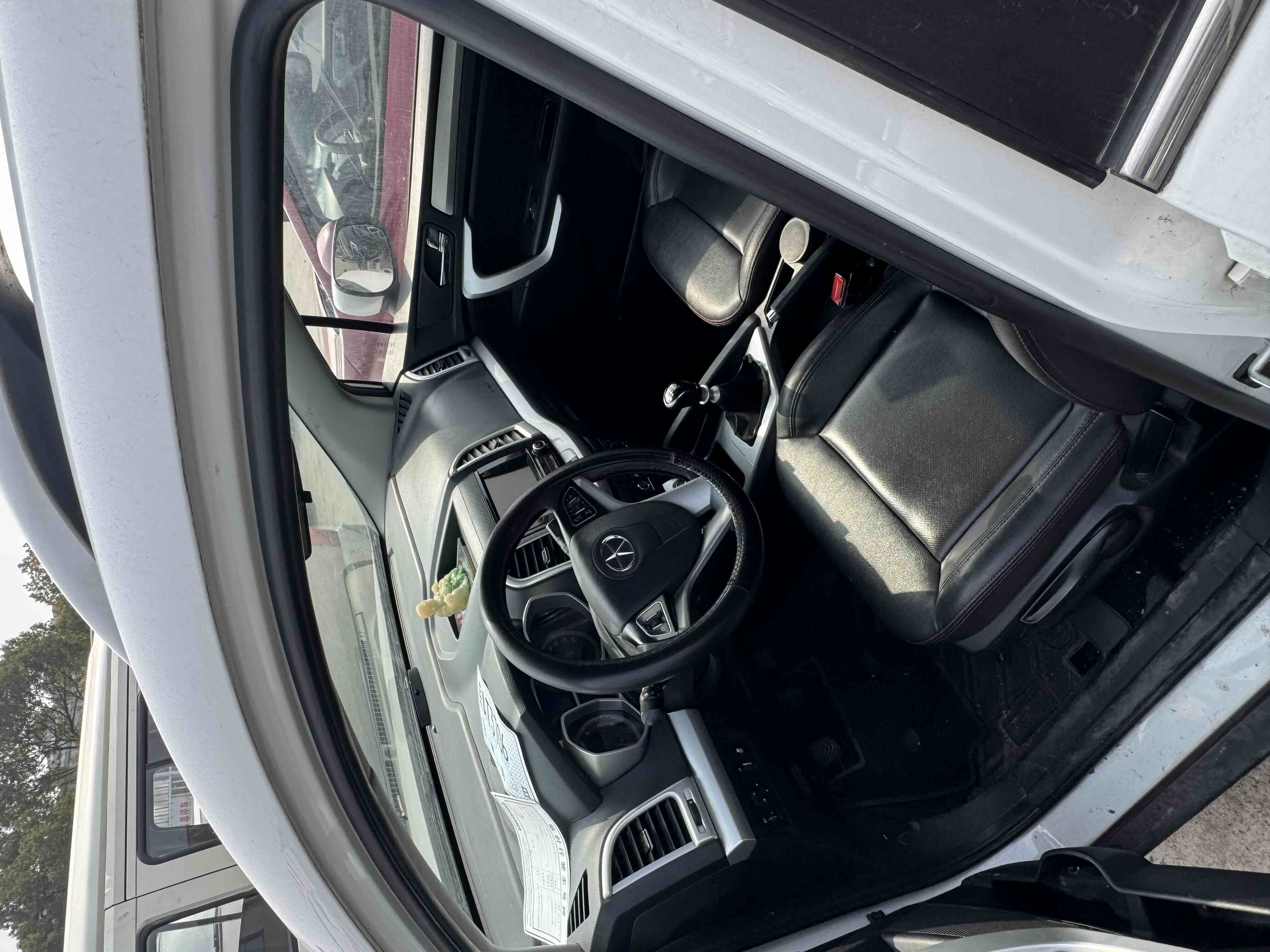 JAC 2016 imagem de carro #2