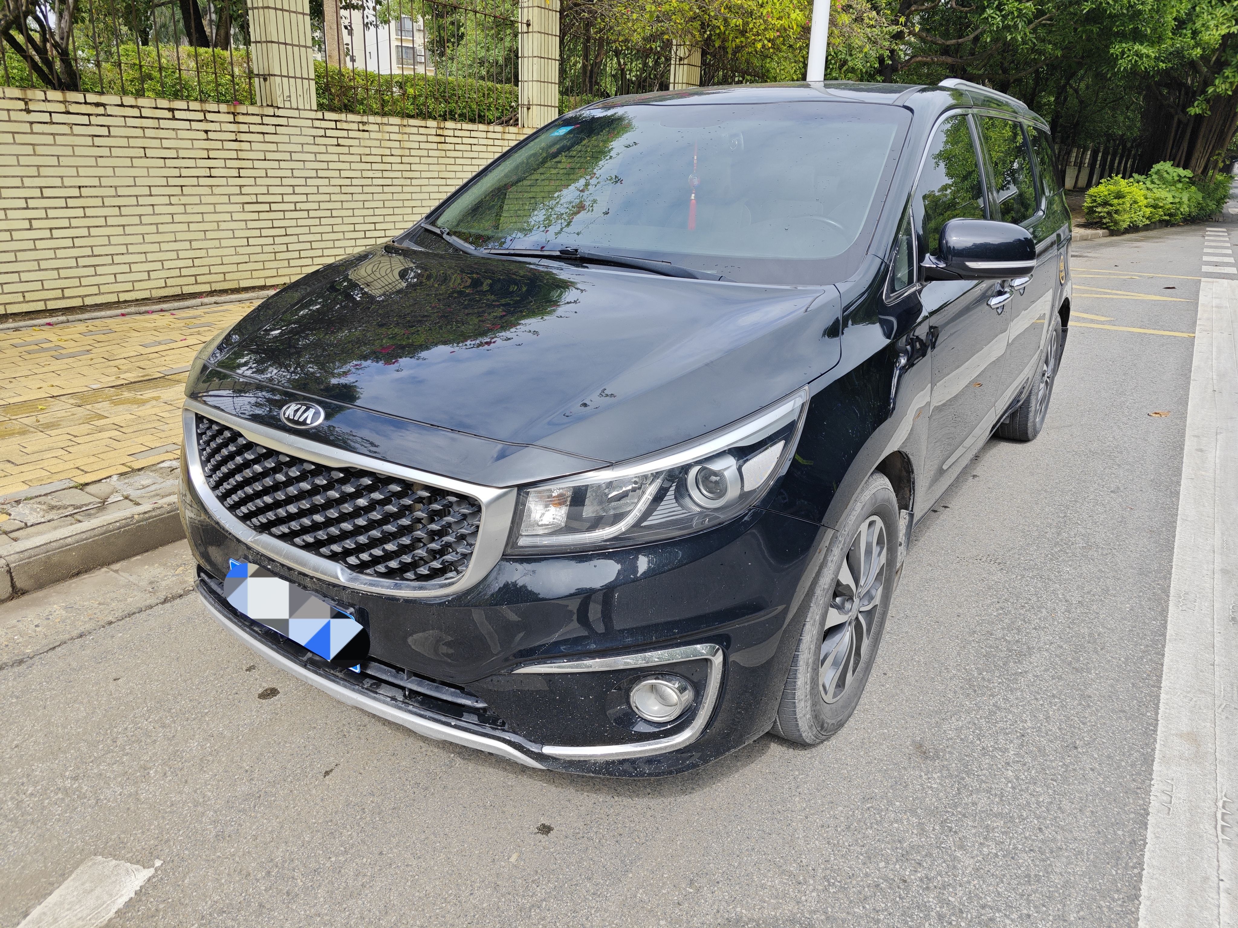 Kia Carnival (Imported) 2018 immagine di auto #2