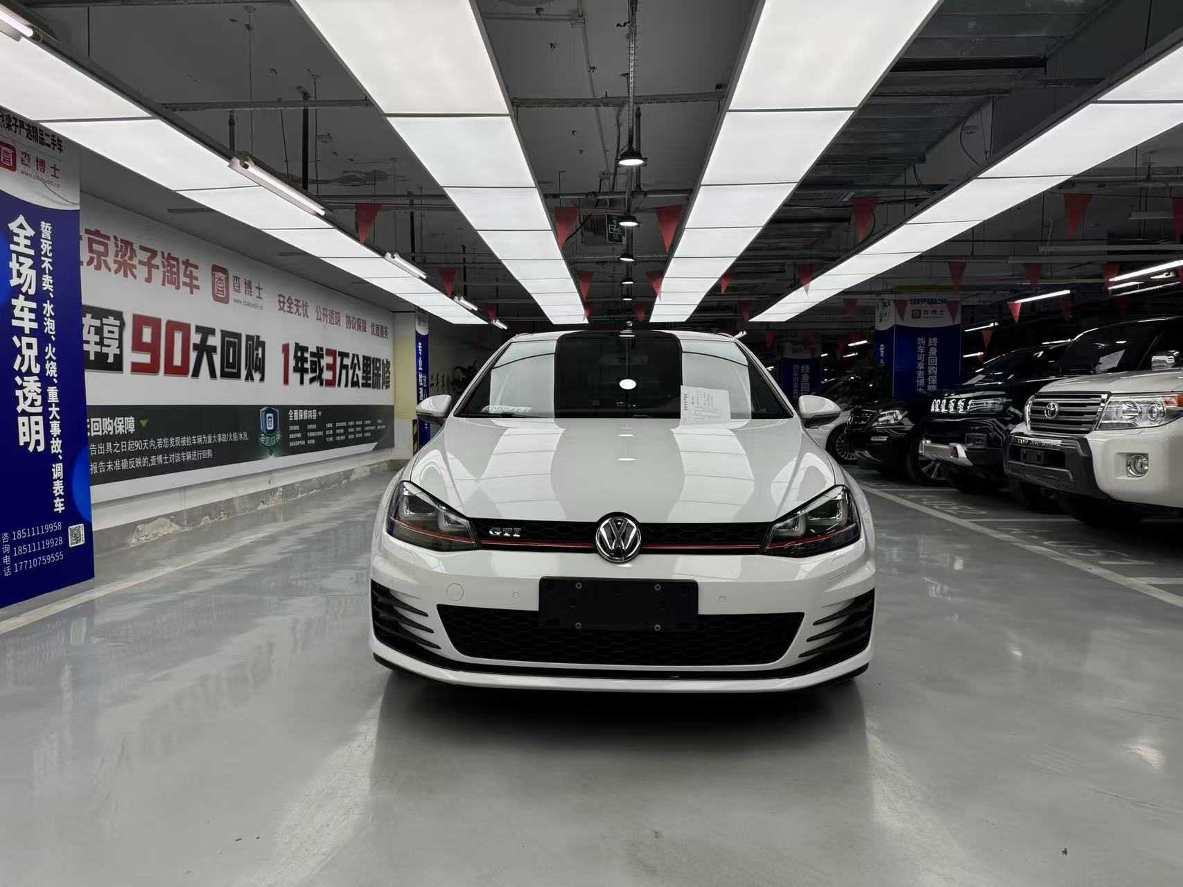 Volkswagen GolfGTI 2016 immagine di auto #2