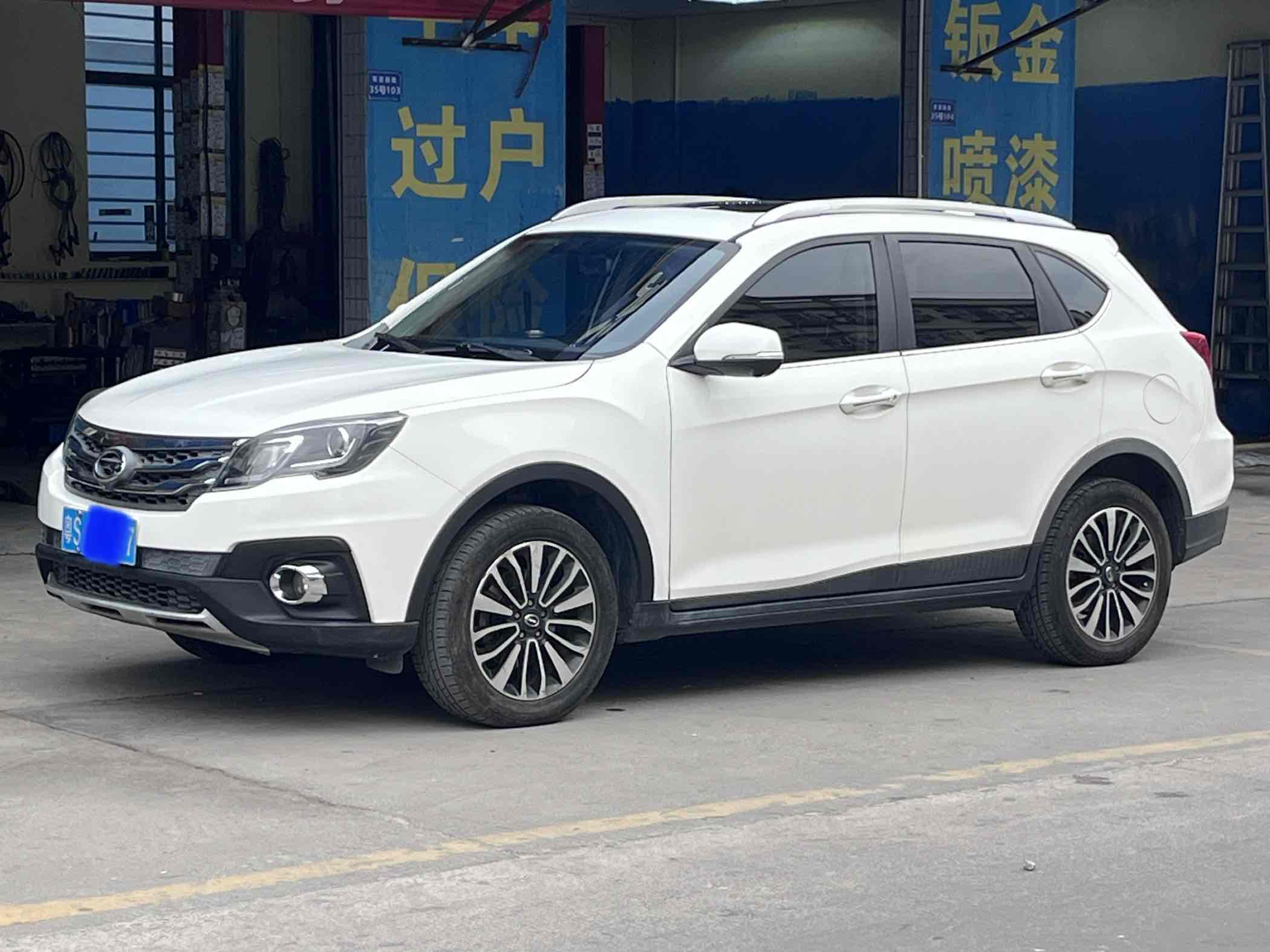 GAC Trumpchi GS5 Super 2017 #2 GAC Trumpchi GS5 Super 2017 car image #2