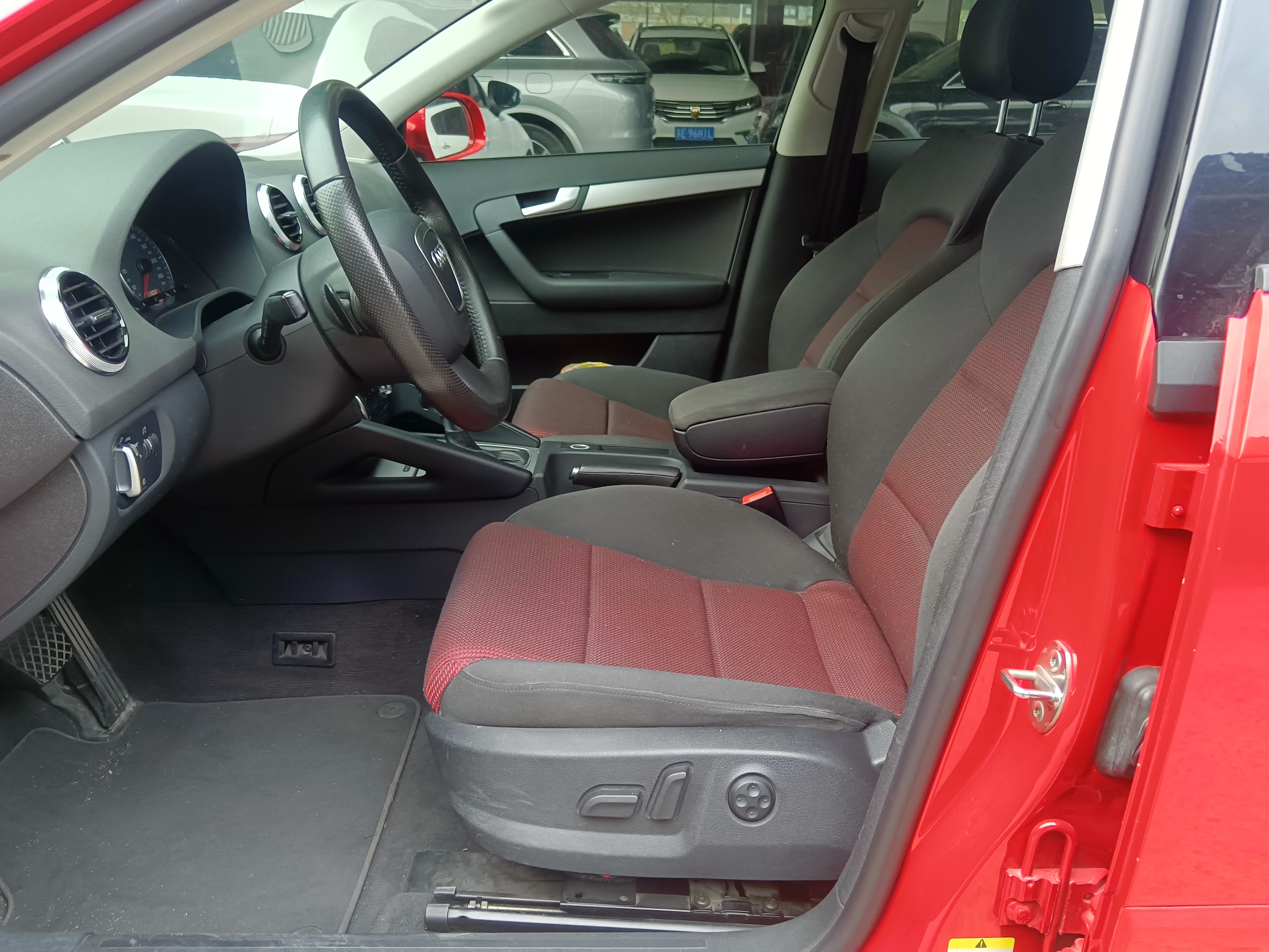 Audi A3 (Imported) 2012 #2 Audi A3 (Imported) 2012 صورة سيارة #2