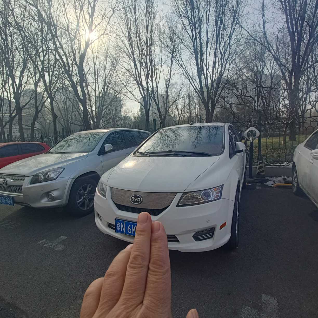 BYD e6 2016 #2 BYD e6 2016 car image #2