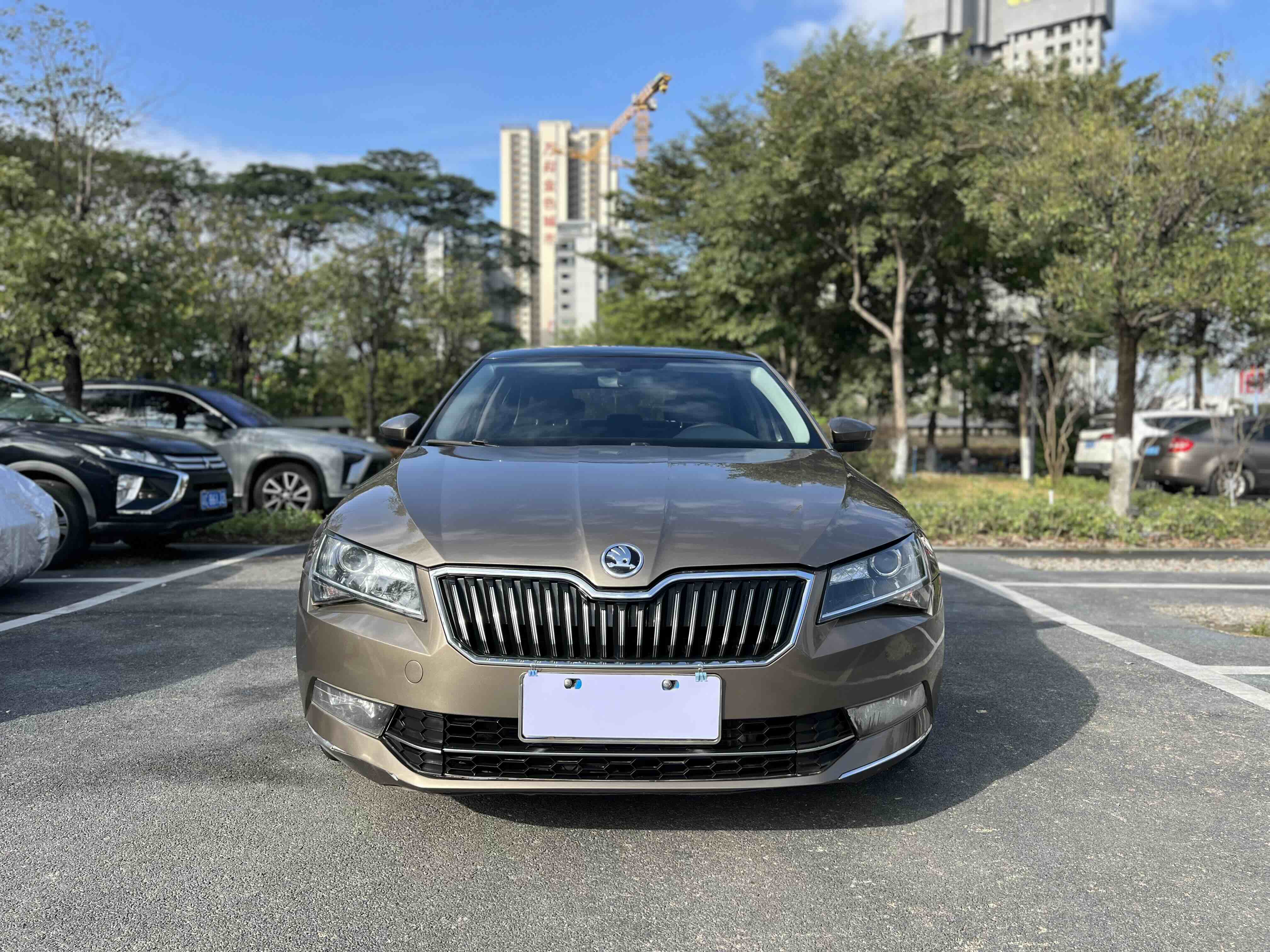 Skoda Superb 2017 #2 Skoda Superb 2017 car image #2