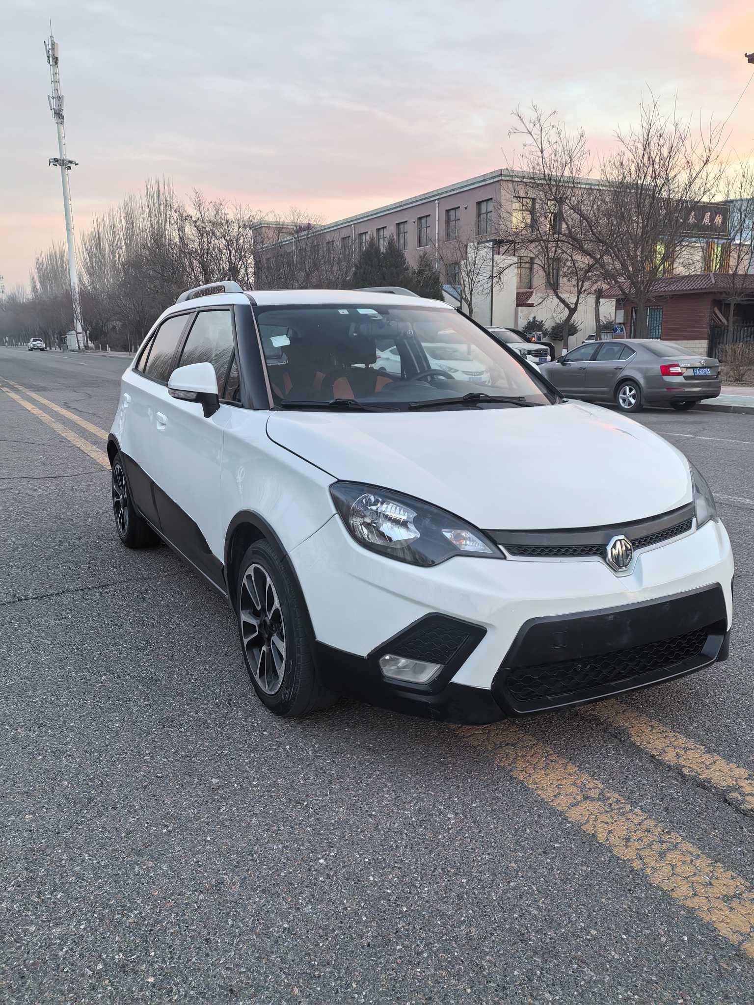 MG 3 SW 2016 car image #2